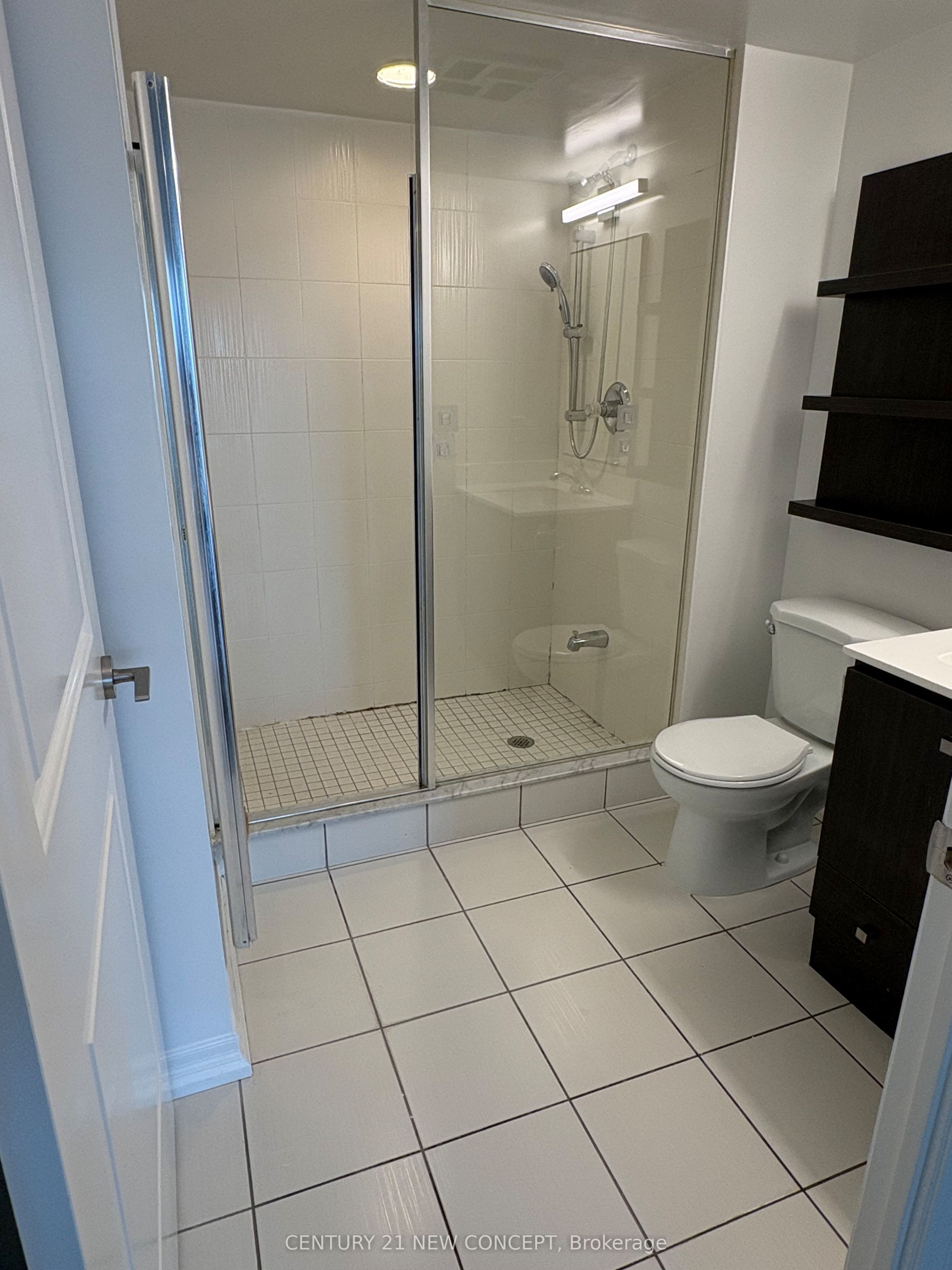 2015 Sheppard Avenue 2302, Toronto, ON M2J 1W6 photo 4