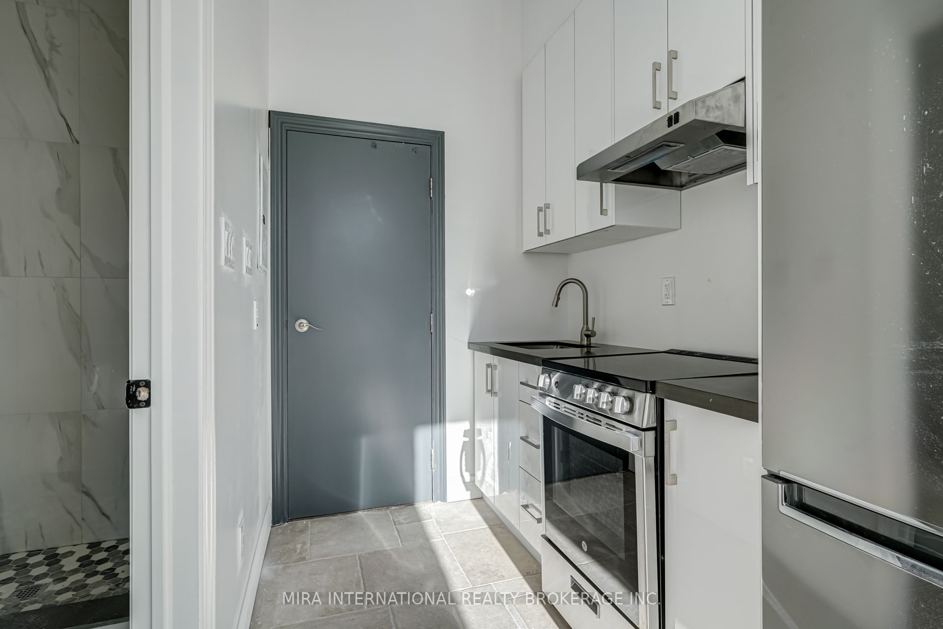 180 Sherbourne Street 102, Toronto, ON M5A 2R7 photo 3