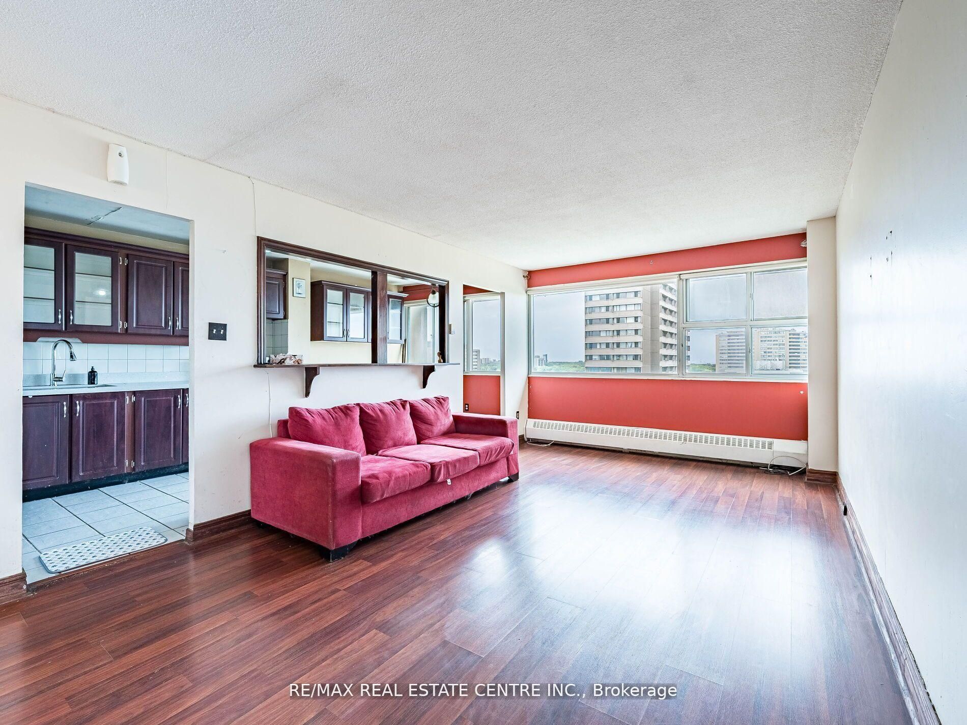 735 Don Mills Road 1806, Toronto, ON M3C 1T1 photo 4