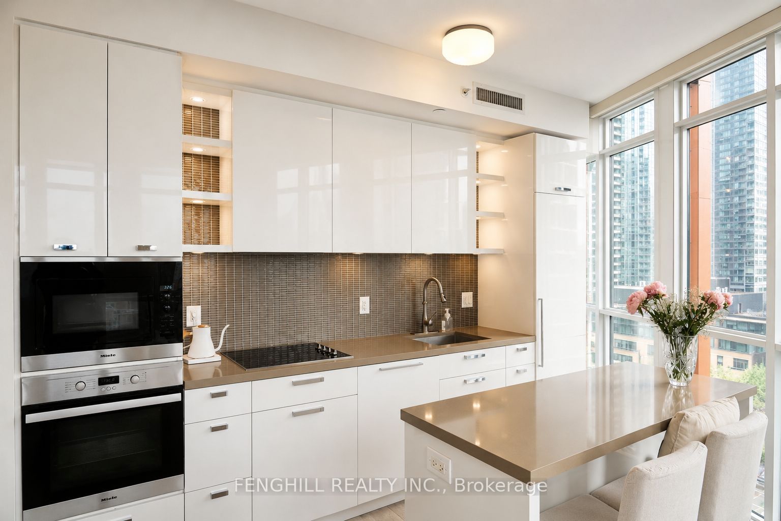 32 Davenport Road 1108, Toronto, ON M5R 0B5 photo 4