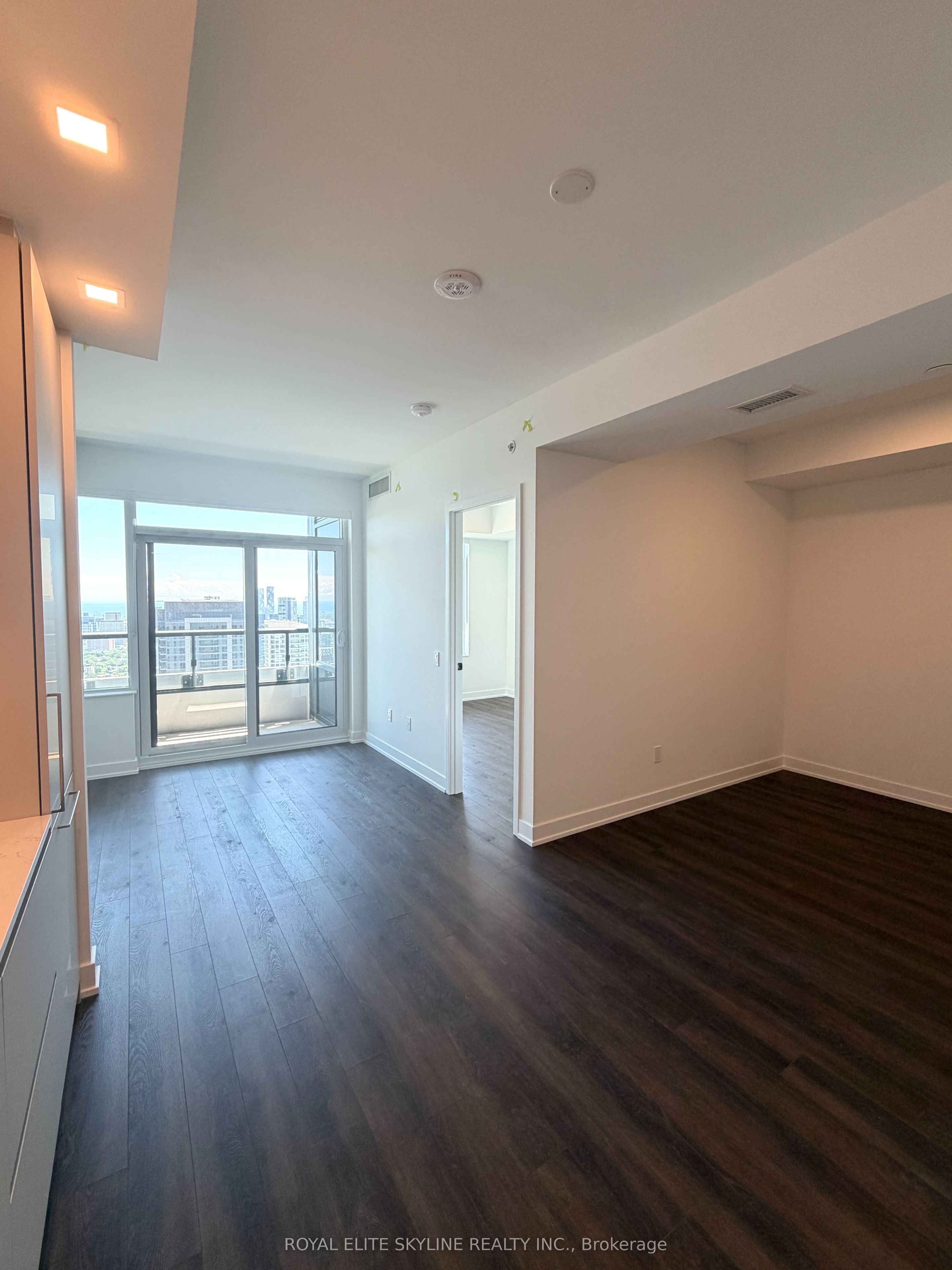 609 Sherbourne Street 4510, Toronto, ON M4X 0A4 photo 3