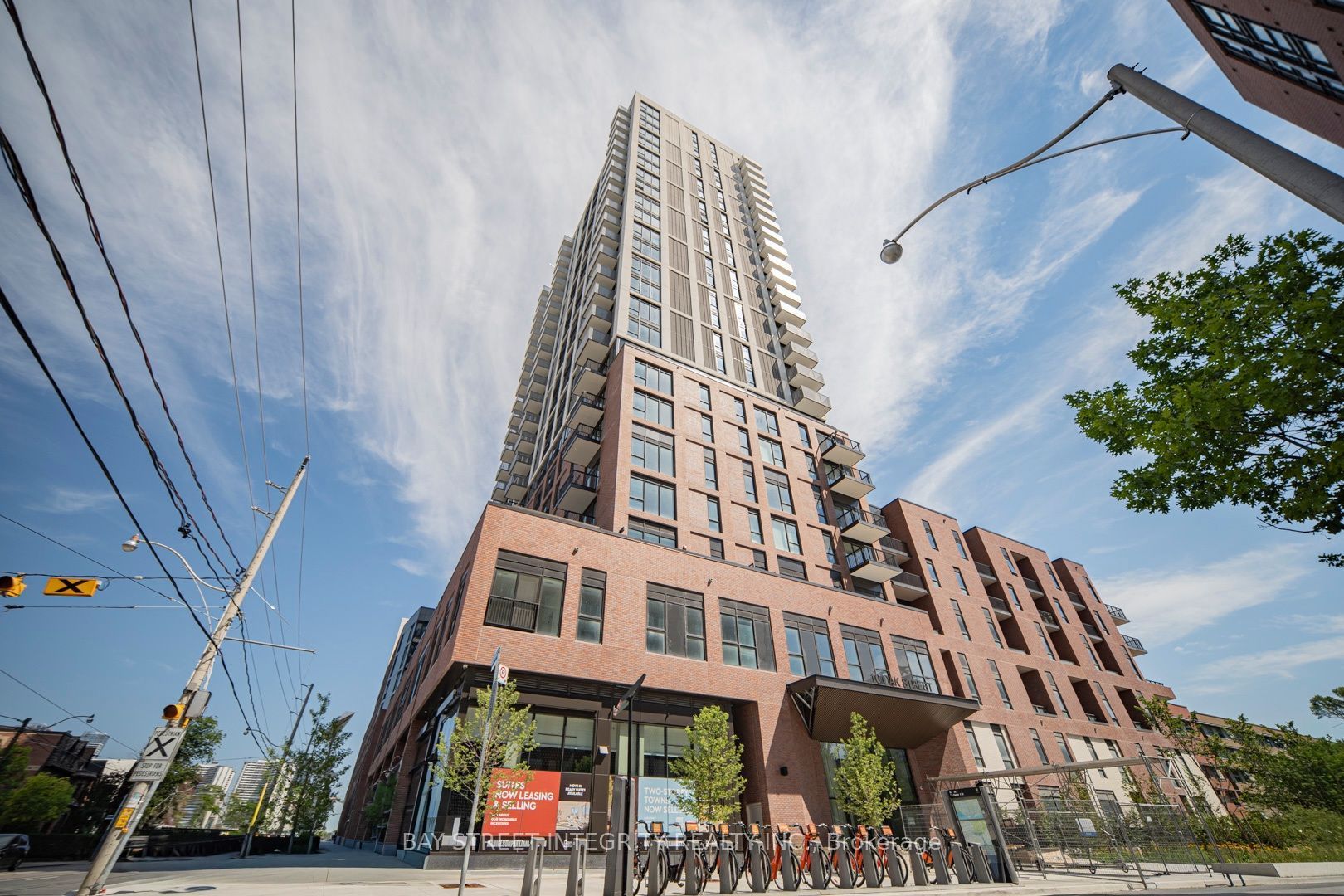 10 Oak Street 903, Toronto, ON M5A 0Z1 photo 3