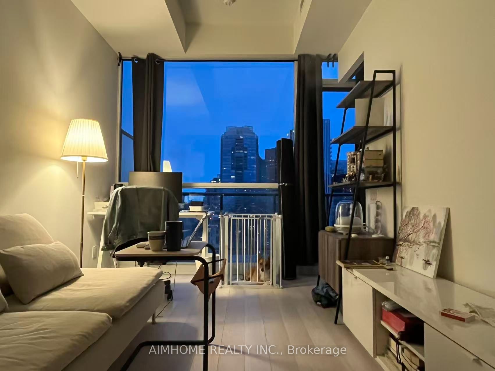 290 Adelaide Street W 4009, Toronto, ON M5V 1P6 photo 5