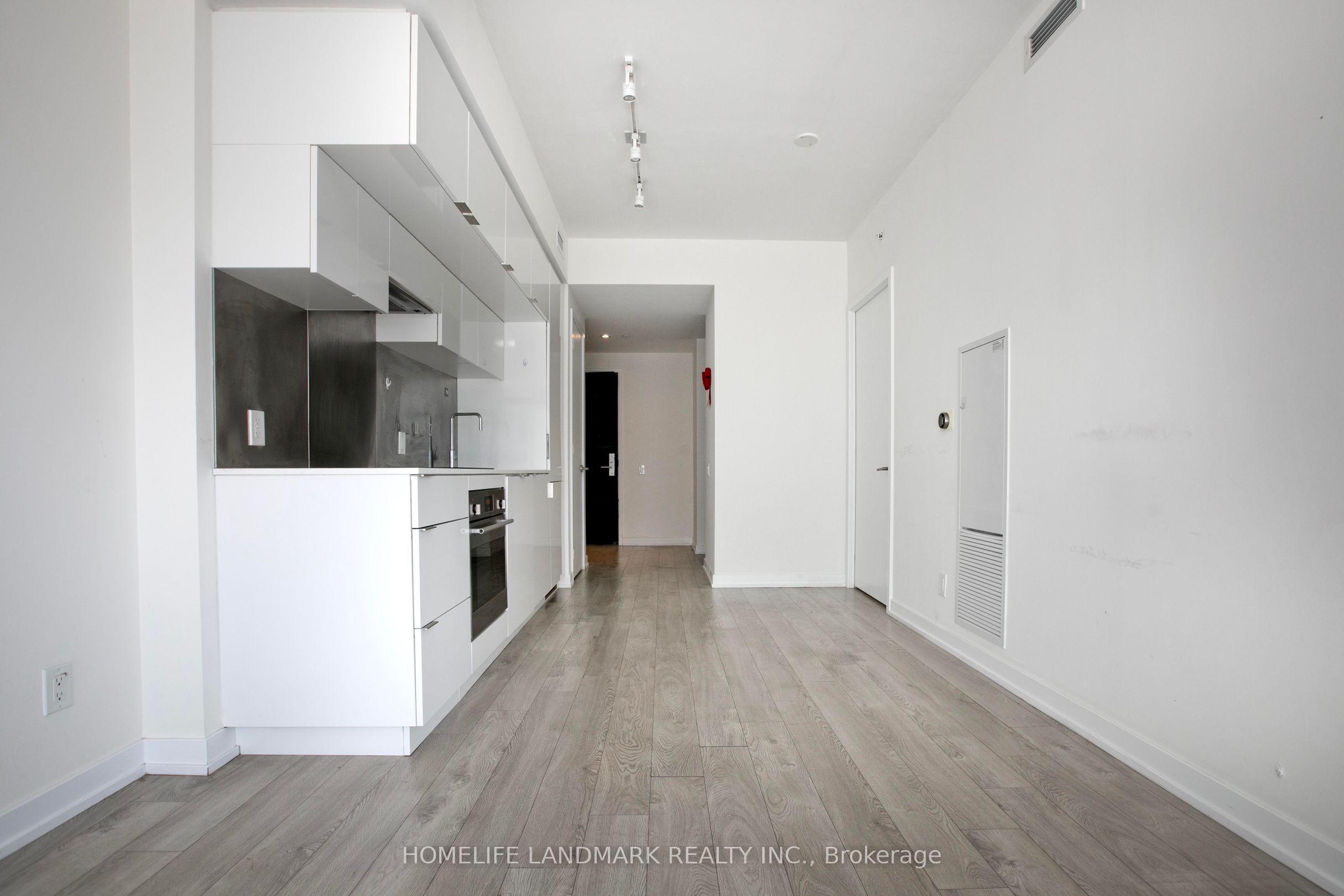 185 Roehampton Avenue 3312, Toronto, ON M4P 2K5 photo 5
