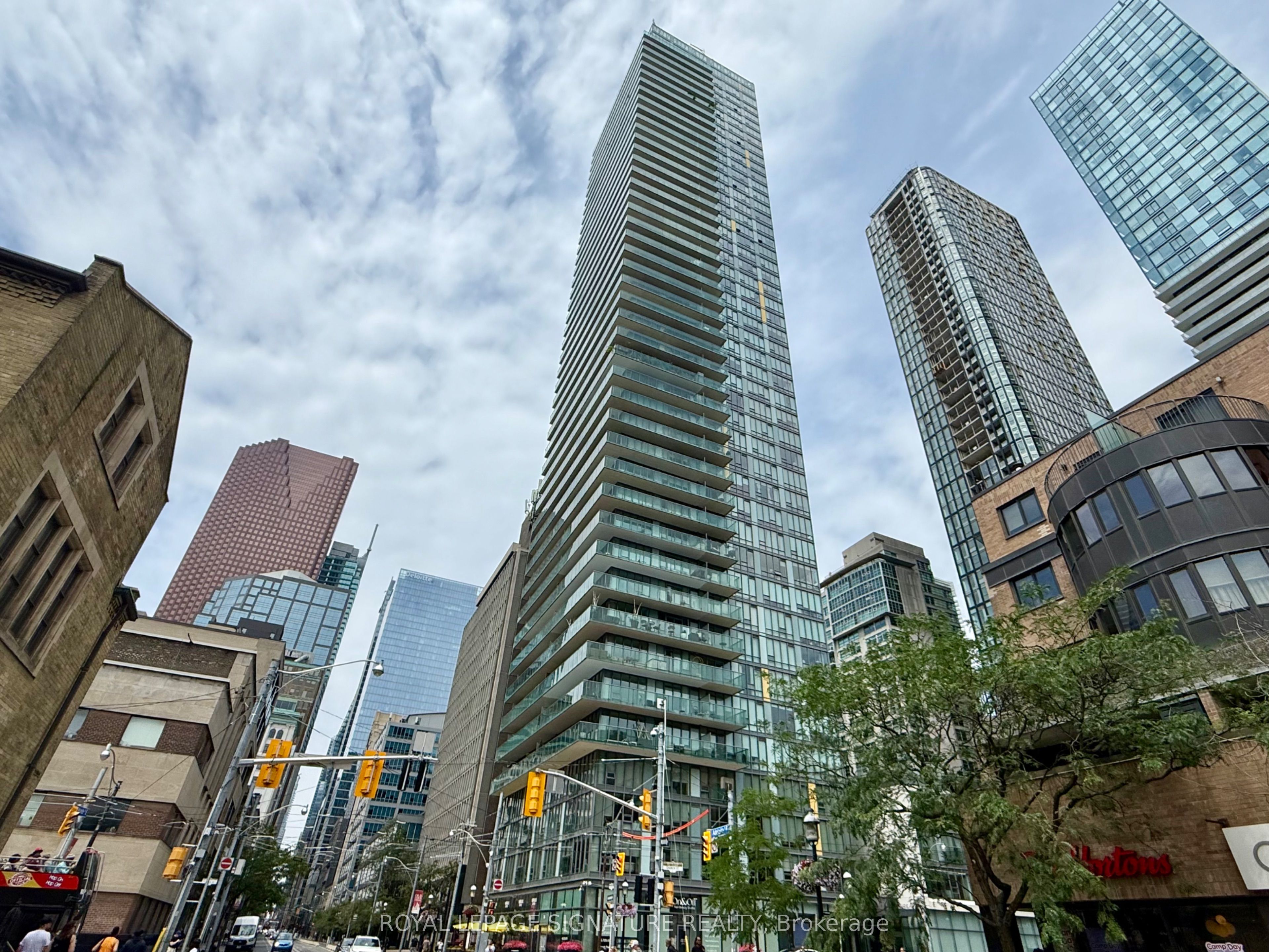 33 Lombard Street 3204, Toronto, ON M5C 3H8