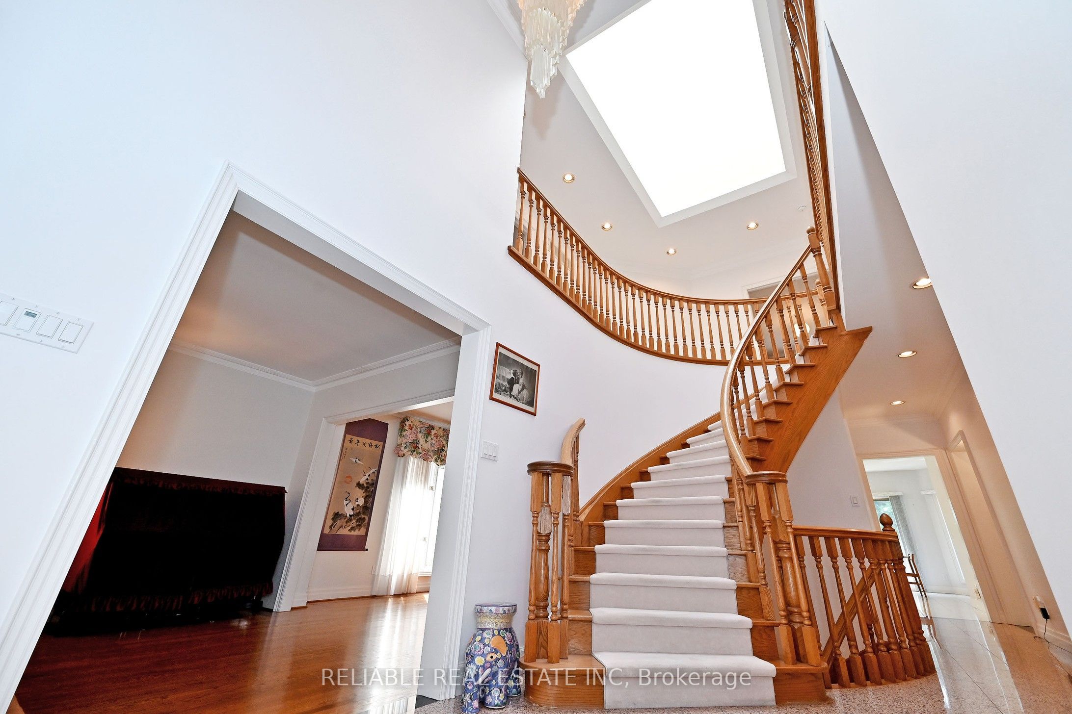 209 Alfred Avenue, Toronto, ON M2N 3J5 photo 5