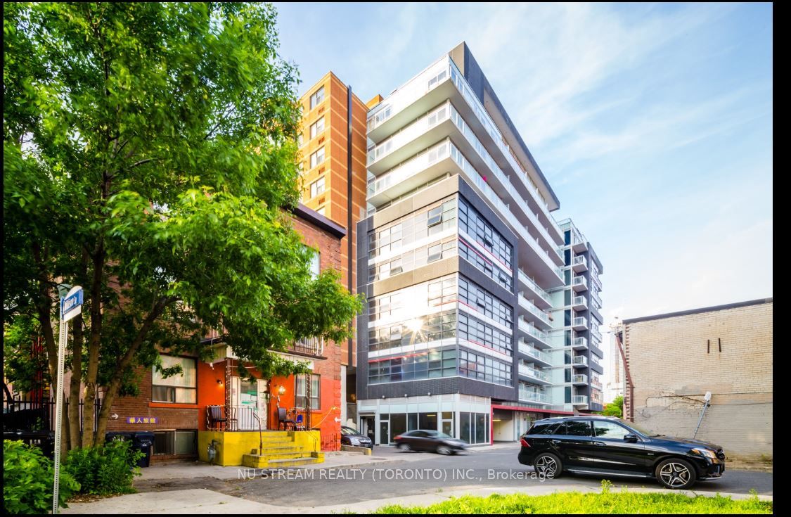 10 Willison Square 708, Toronto, ON M5T 0A8