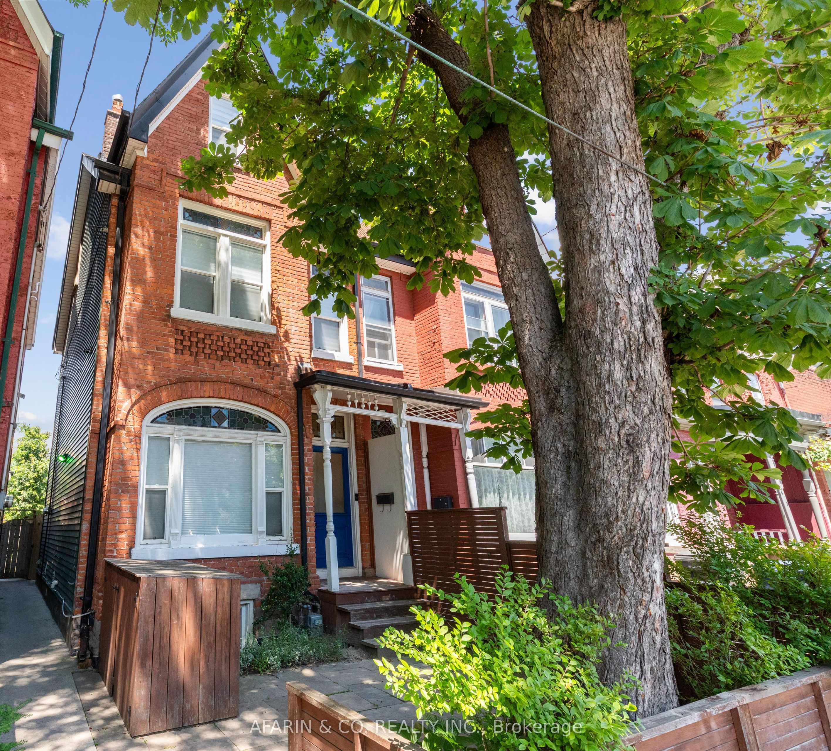 48 Nassau Street Second Floor & Loft, Toronto, ON M5T 1M2 photo 2