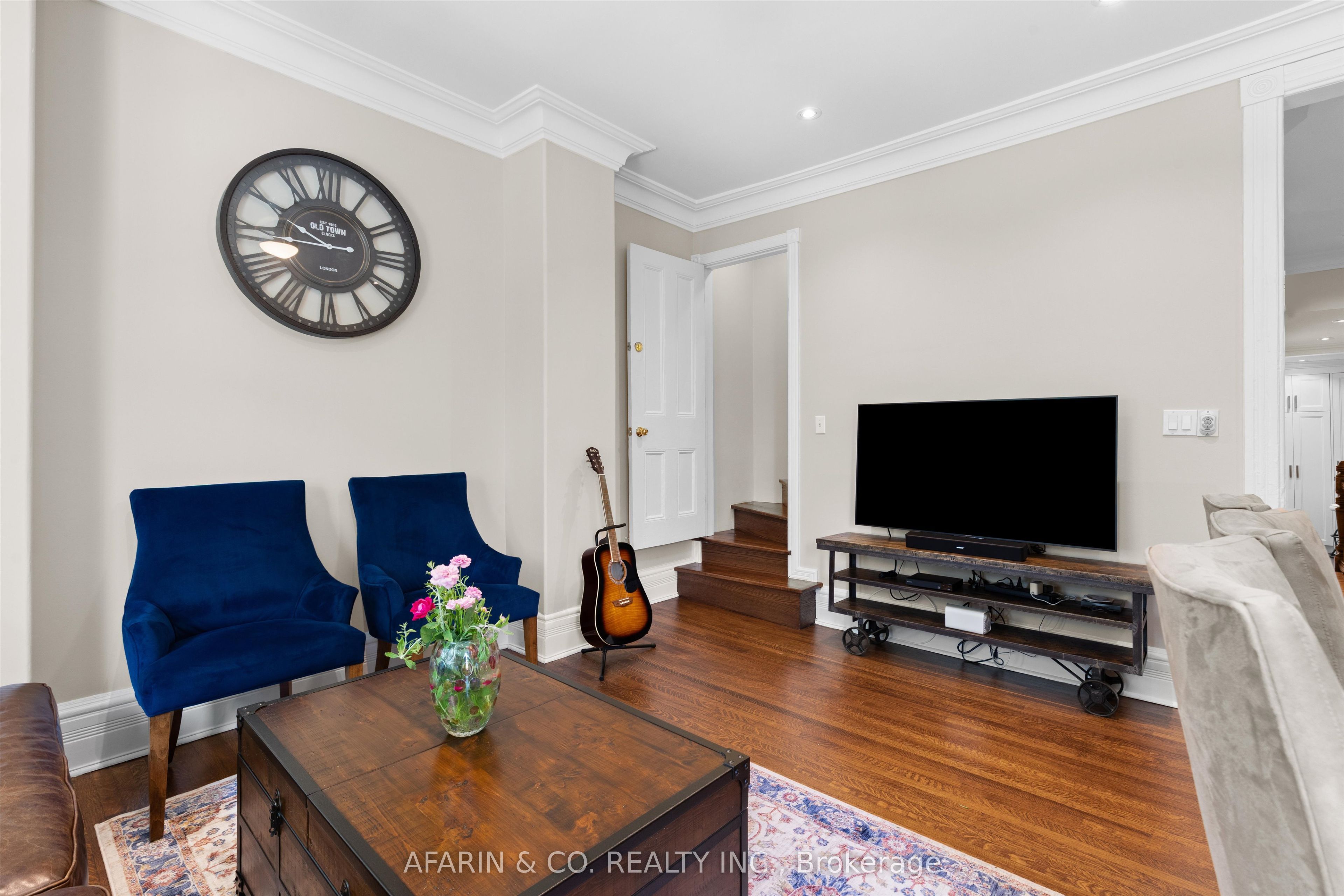 48 Nassau Street Second Floor & Loft, Toronto, ON M5T 1M2 photo 5