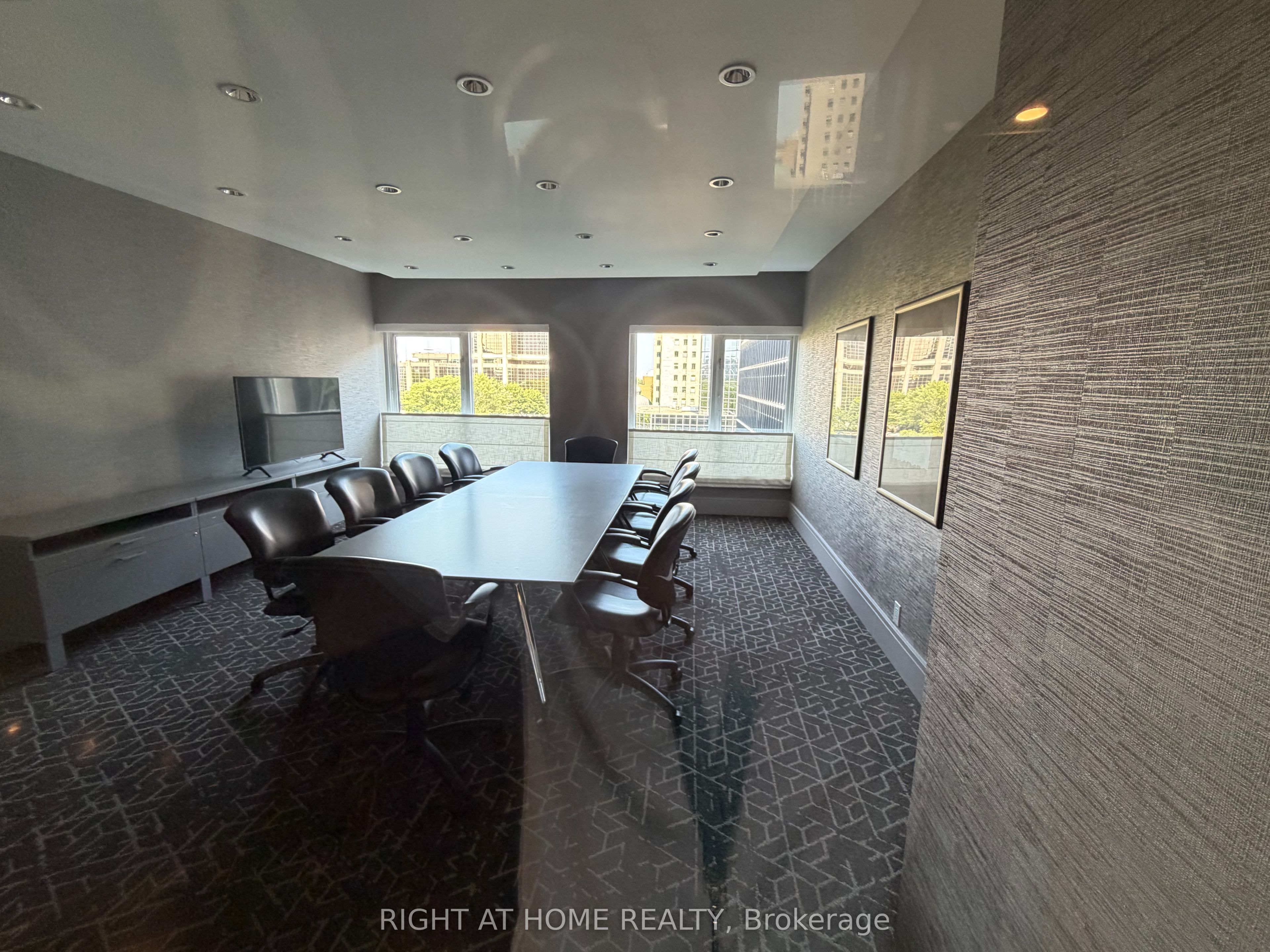 8 Park Road 2513, Toronto, ON M4W 3S5 photo 5