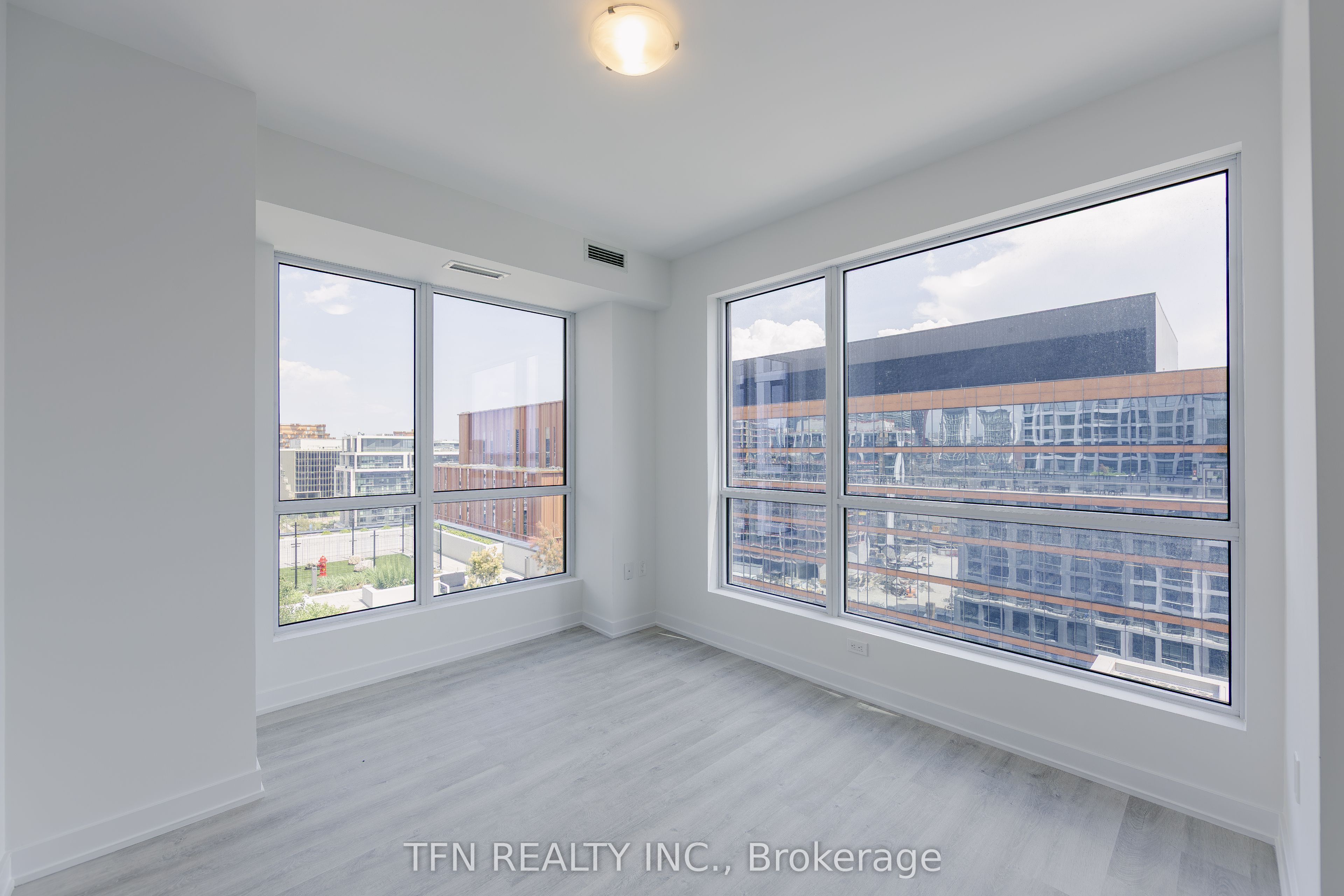 15 Richardson Street 1313, Toronto, ON M5A 0Y5 photo 3