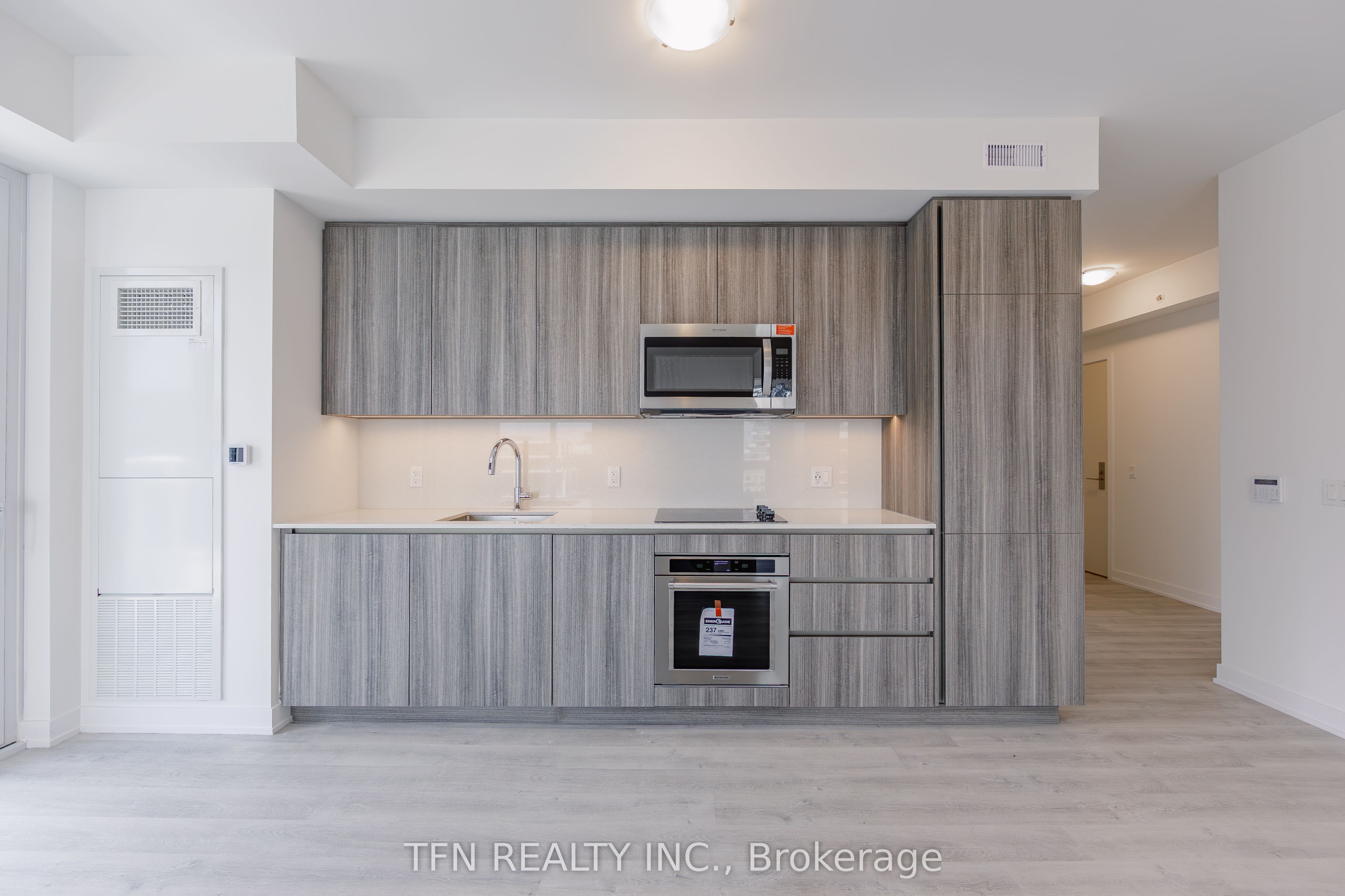 15 Richardson Street 1313, Toronto, ON M5A 0Y5 photo 5