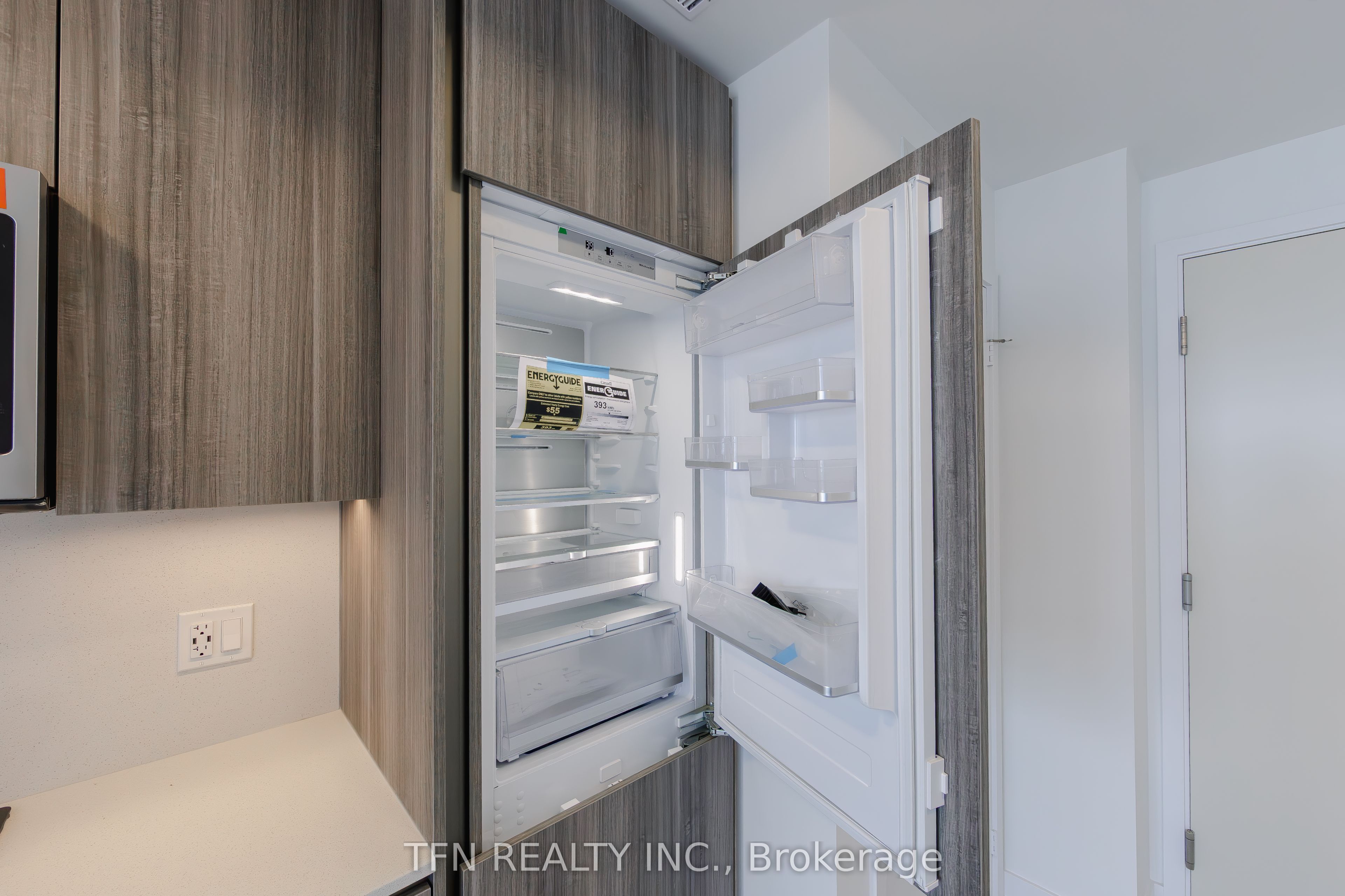 15 Richardson Street 1610, Toronto, ON M5A 0Y5 photo 5