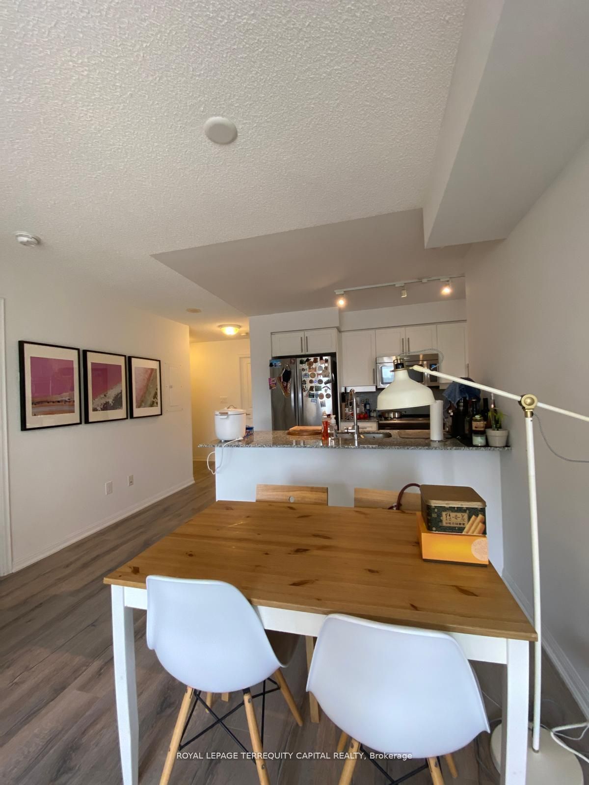 400 Adelaide Street E 504, Toronto, ON M5A 1N4 photo 2