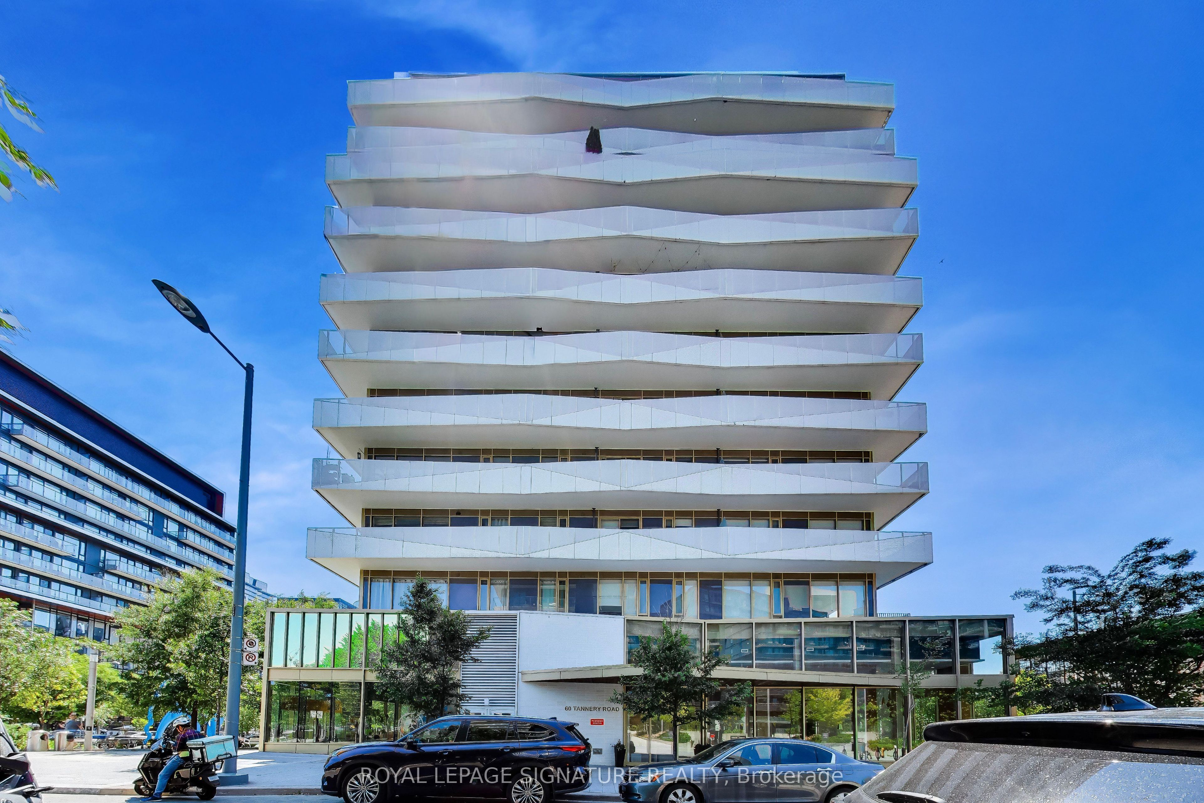 60 Tannery Road 1005, Toronto, ON M5A 0S8