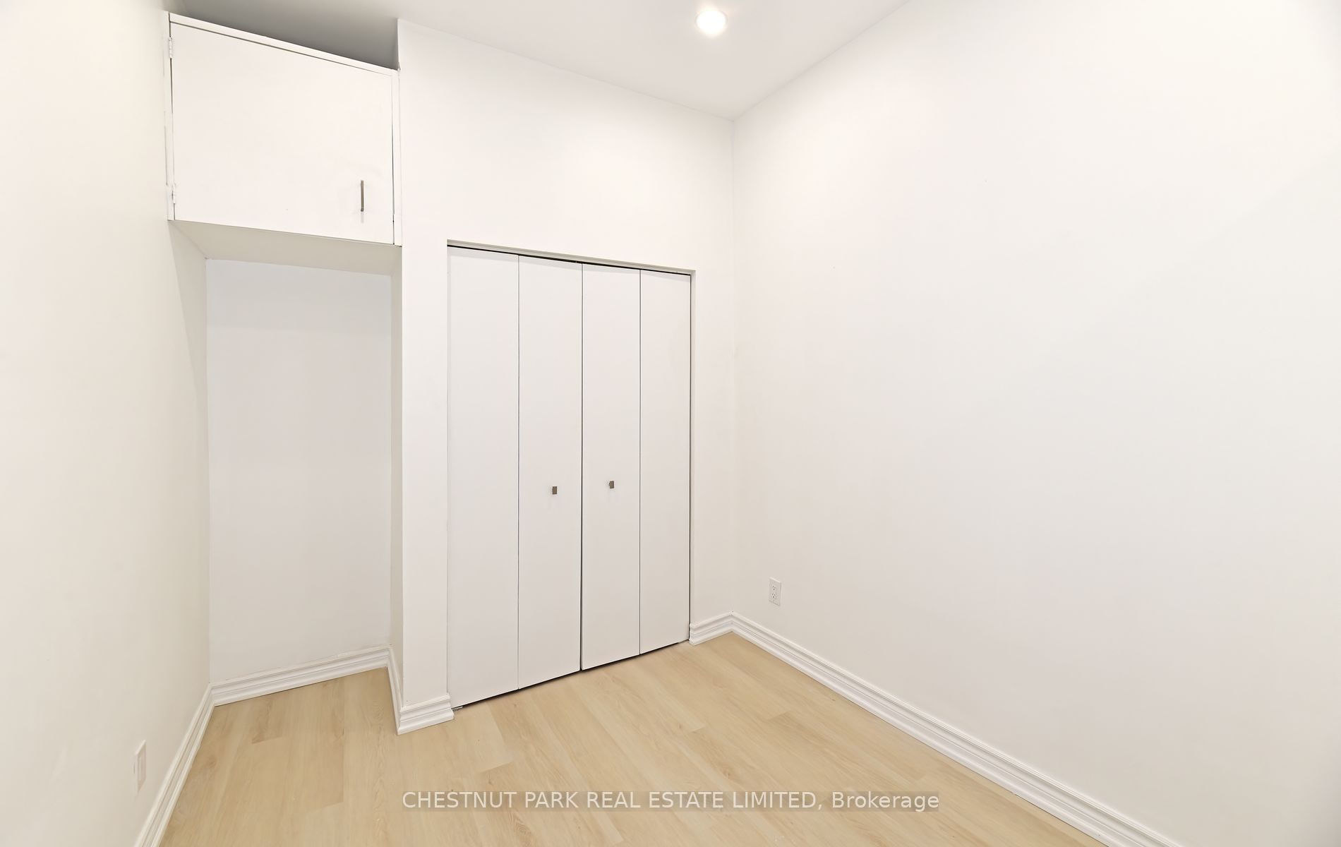 171 King Street E 2, Toronto, ON M5A 1J4 photo 3
