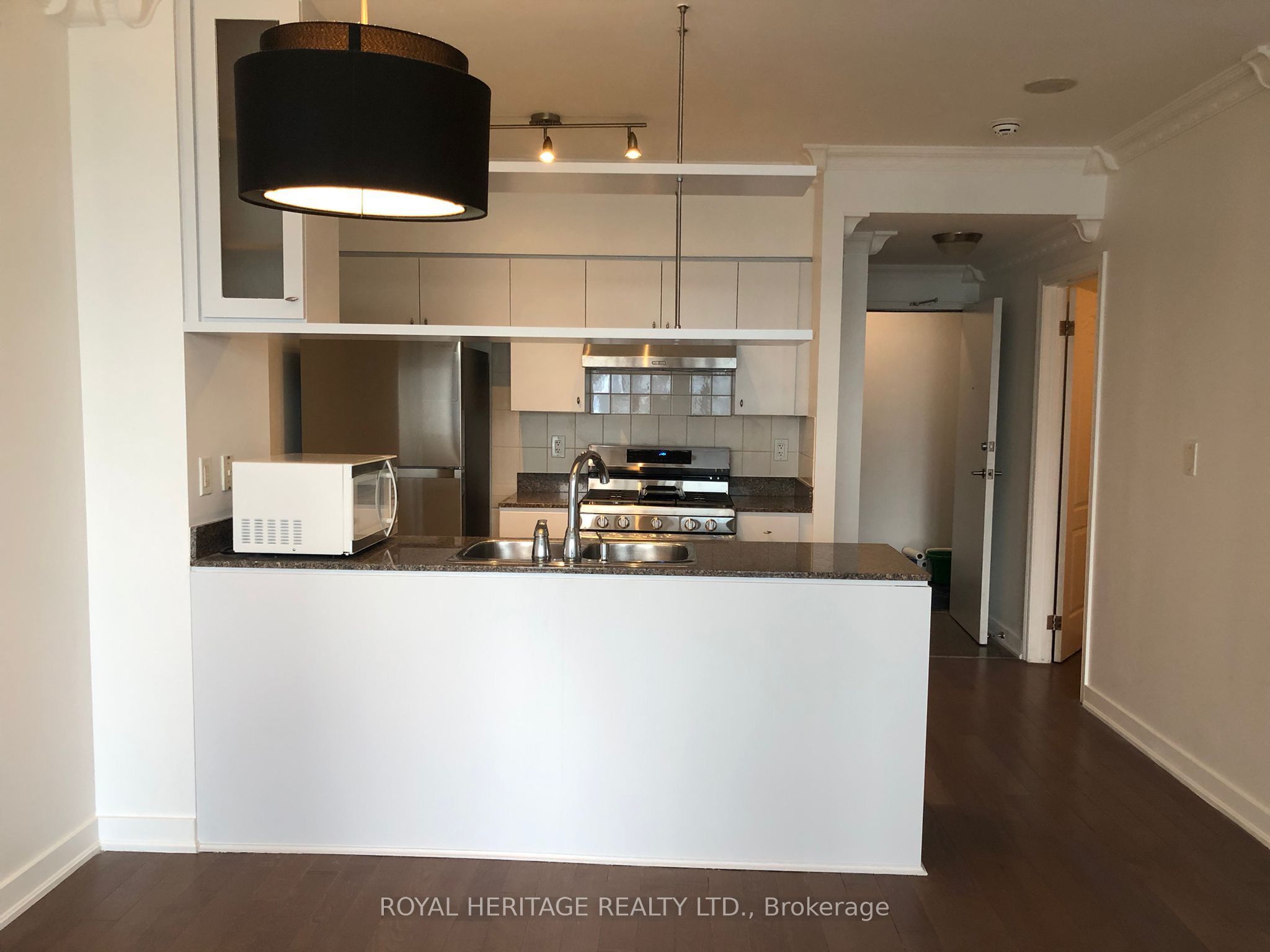 10 Navy Wharf Court 2301, Toronto, ON M5V 3V2