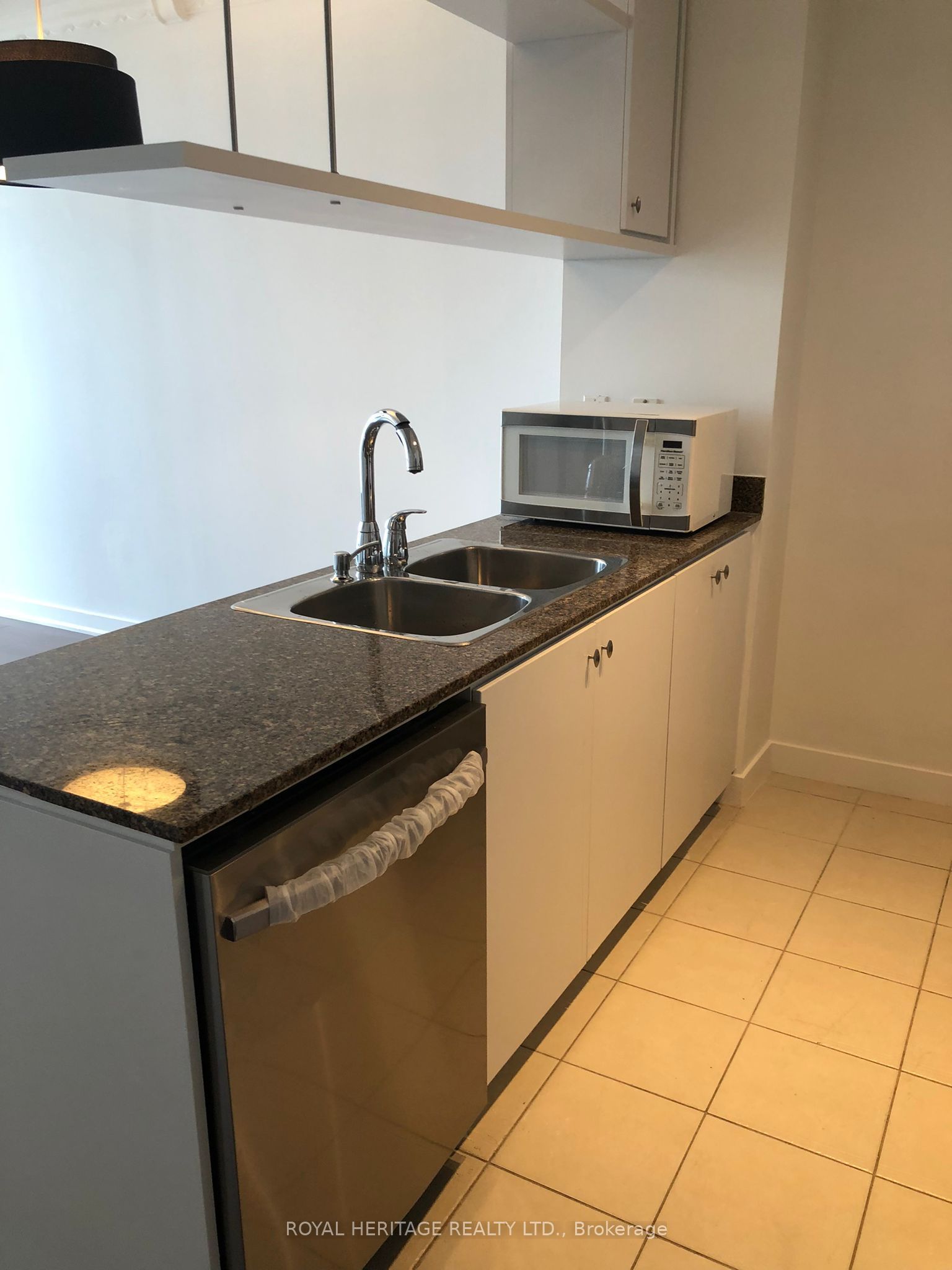 10 Navy Wharf Court 2301, Toronto, ON M5V 3V2 photo 4