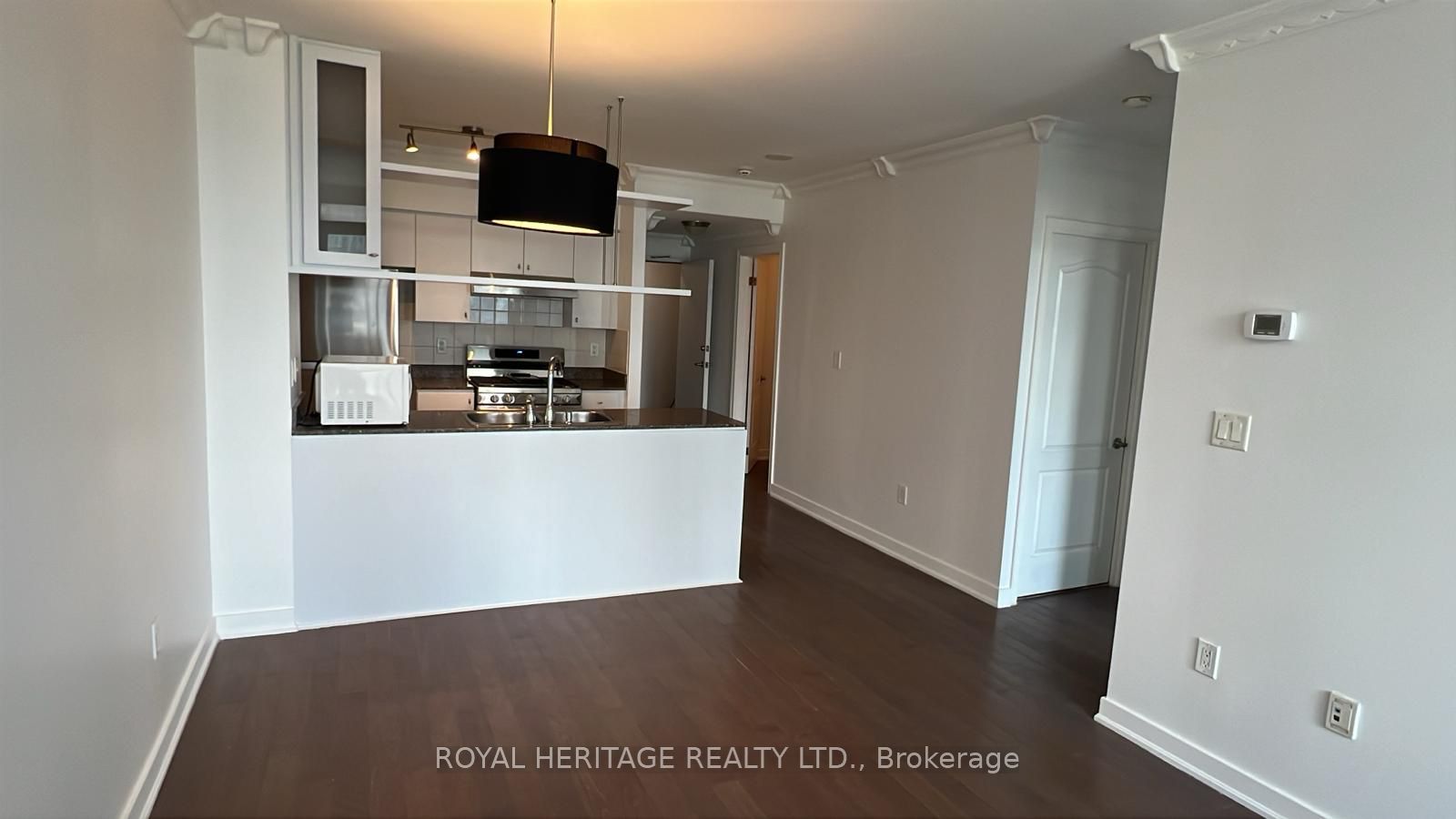 10 Navy Wharf Court 2301, Toronto, ON M5V 3V2 photo 5