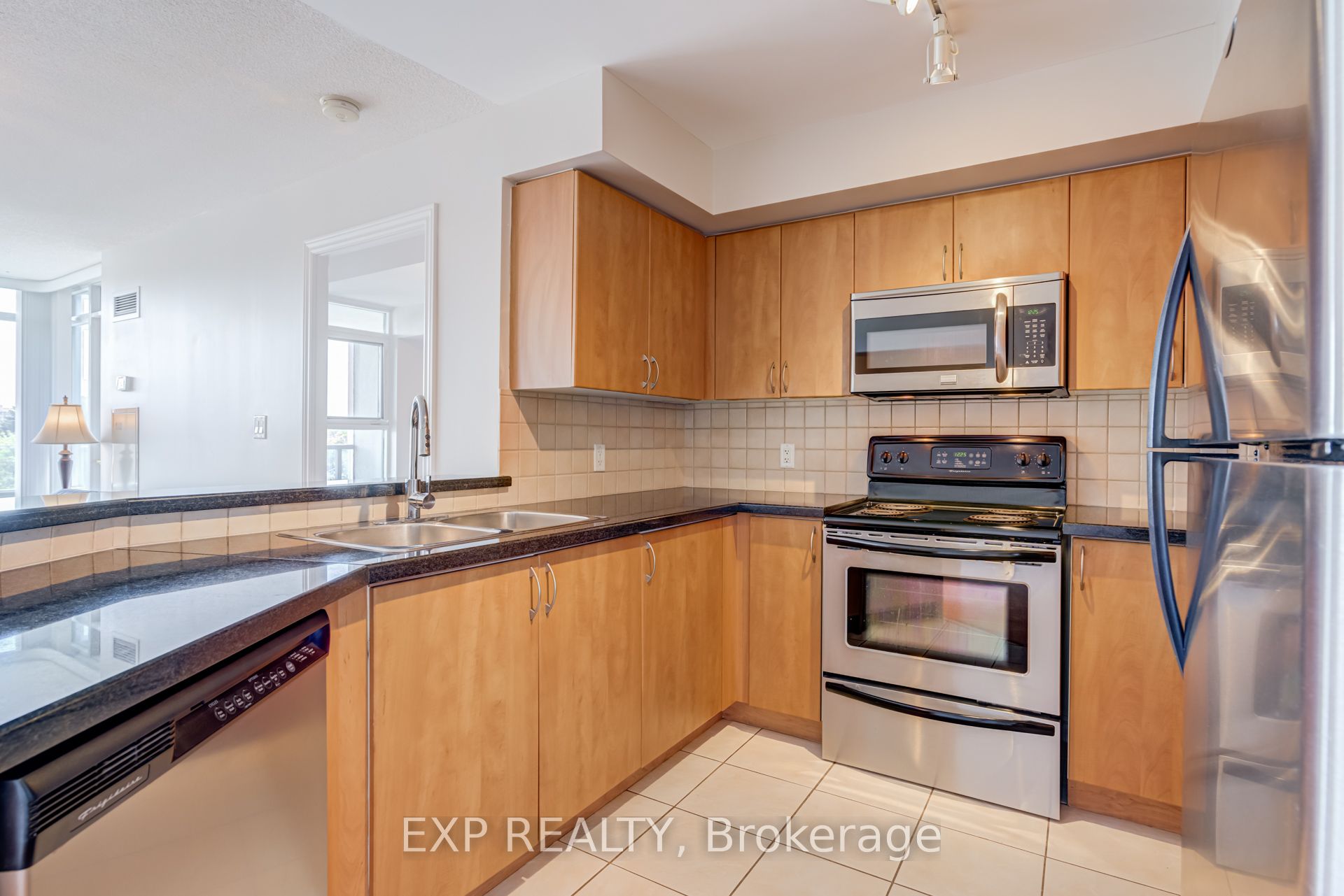 3840 Bathurst Street 506, Toronto, ON M3H 6C6 photo 3