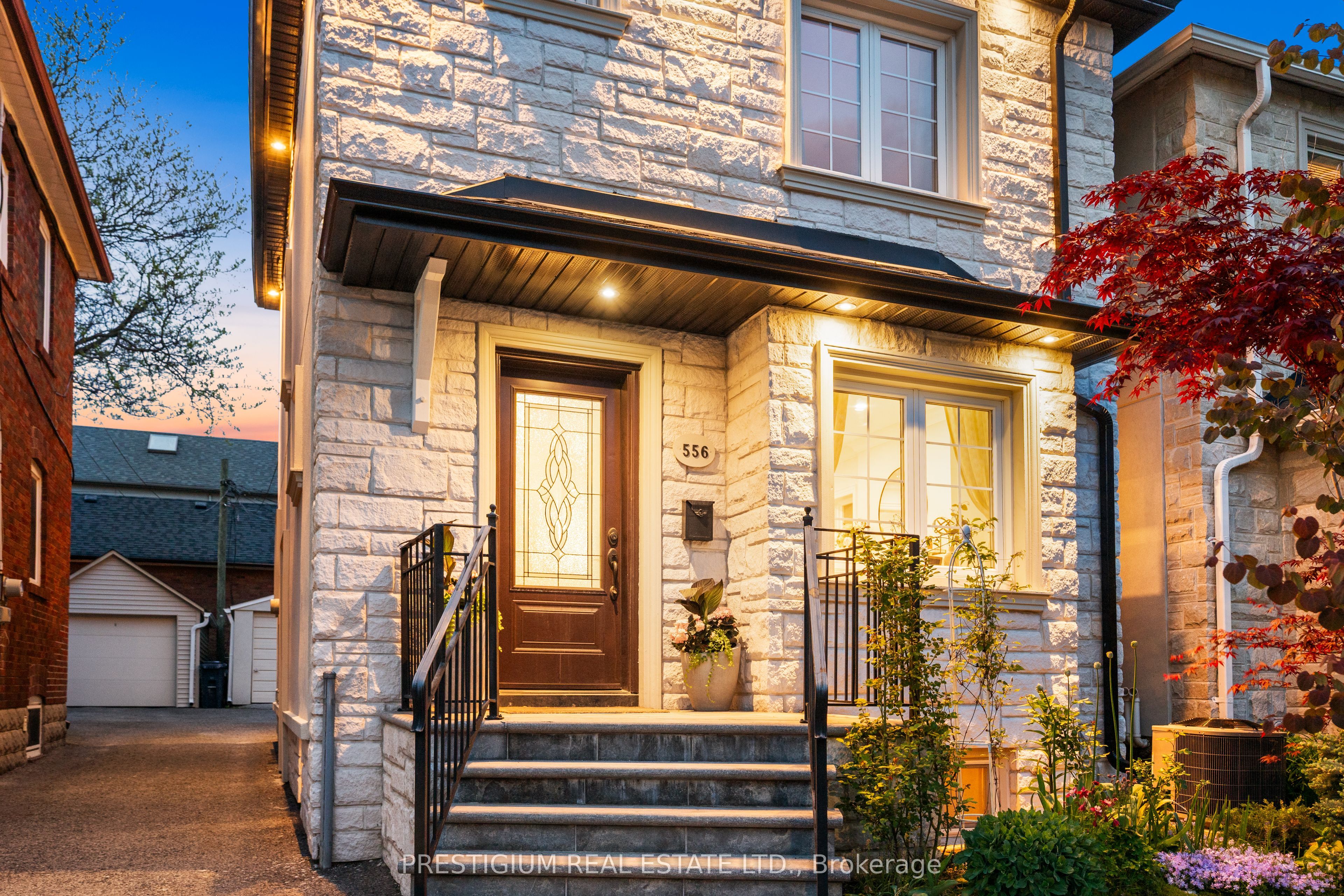 556 Davisville Avenue, Toronto, ON M4S 1J5 photo 2