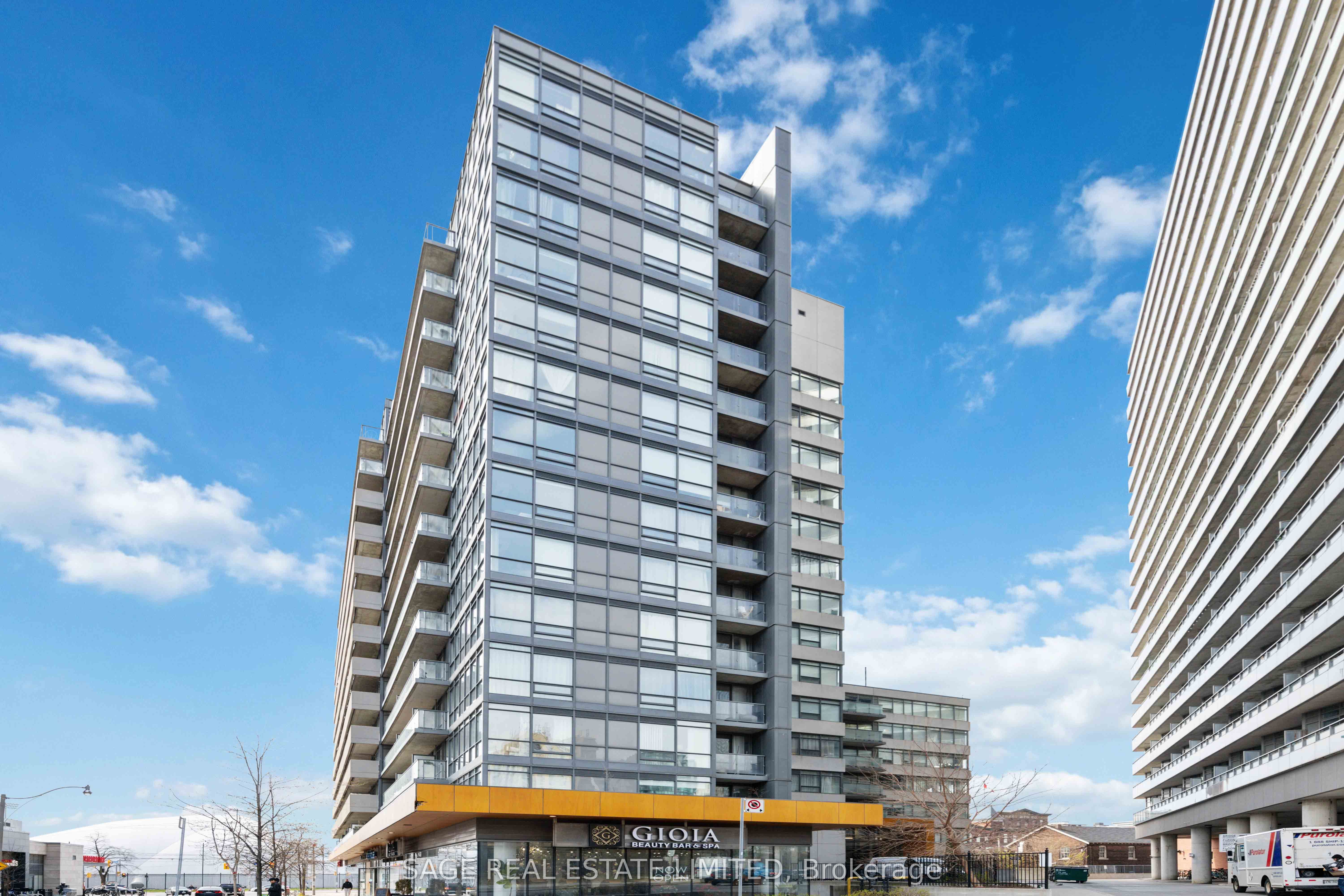 20 Joe Shuster Way 1305, Toronto, ON M6K 0A3 photo 2