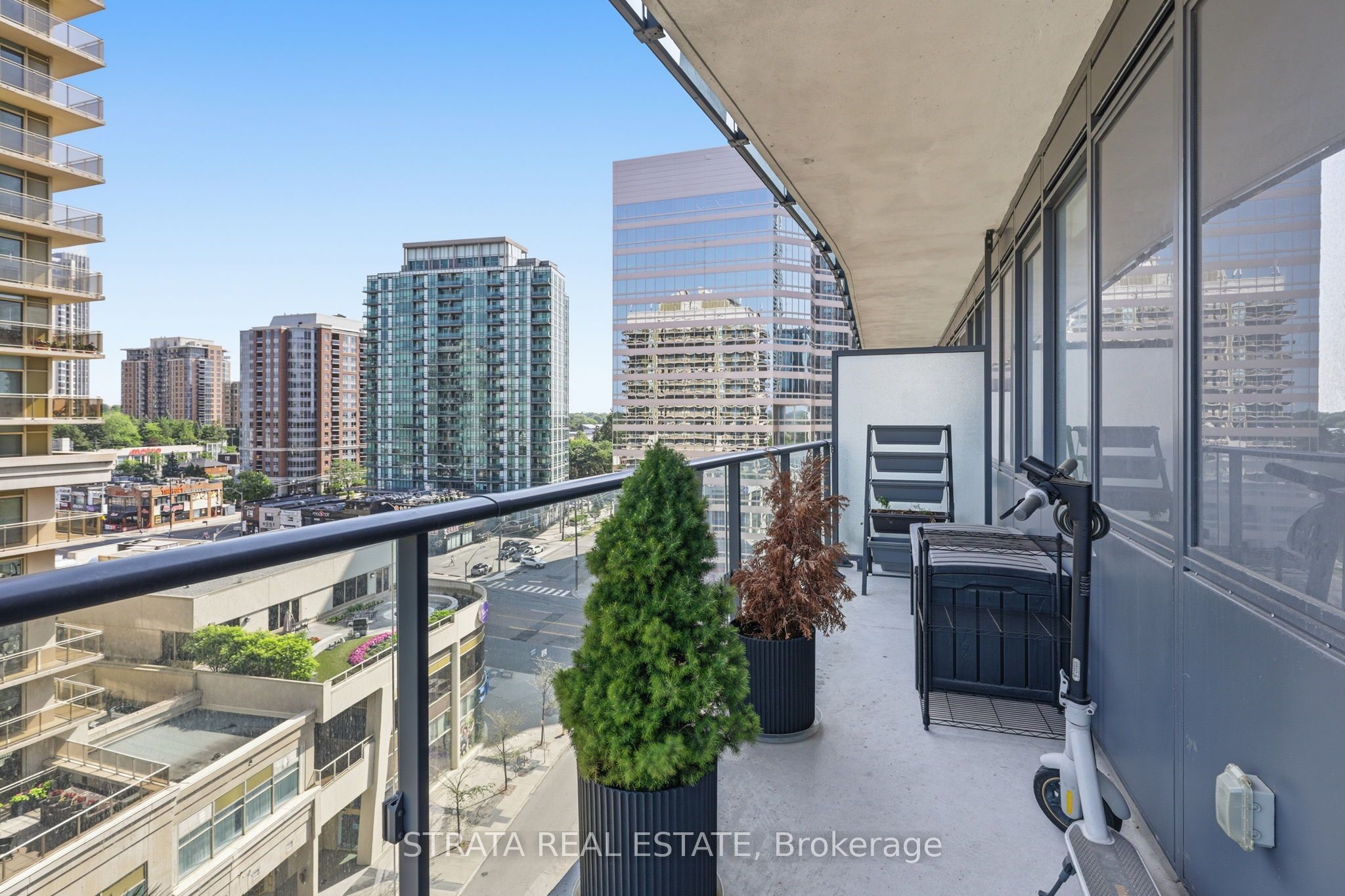 15 ELLERSLIE Avenue 708, Toronto, ON M2N 0L7 photo 4