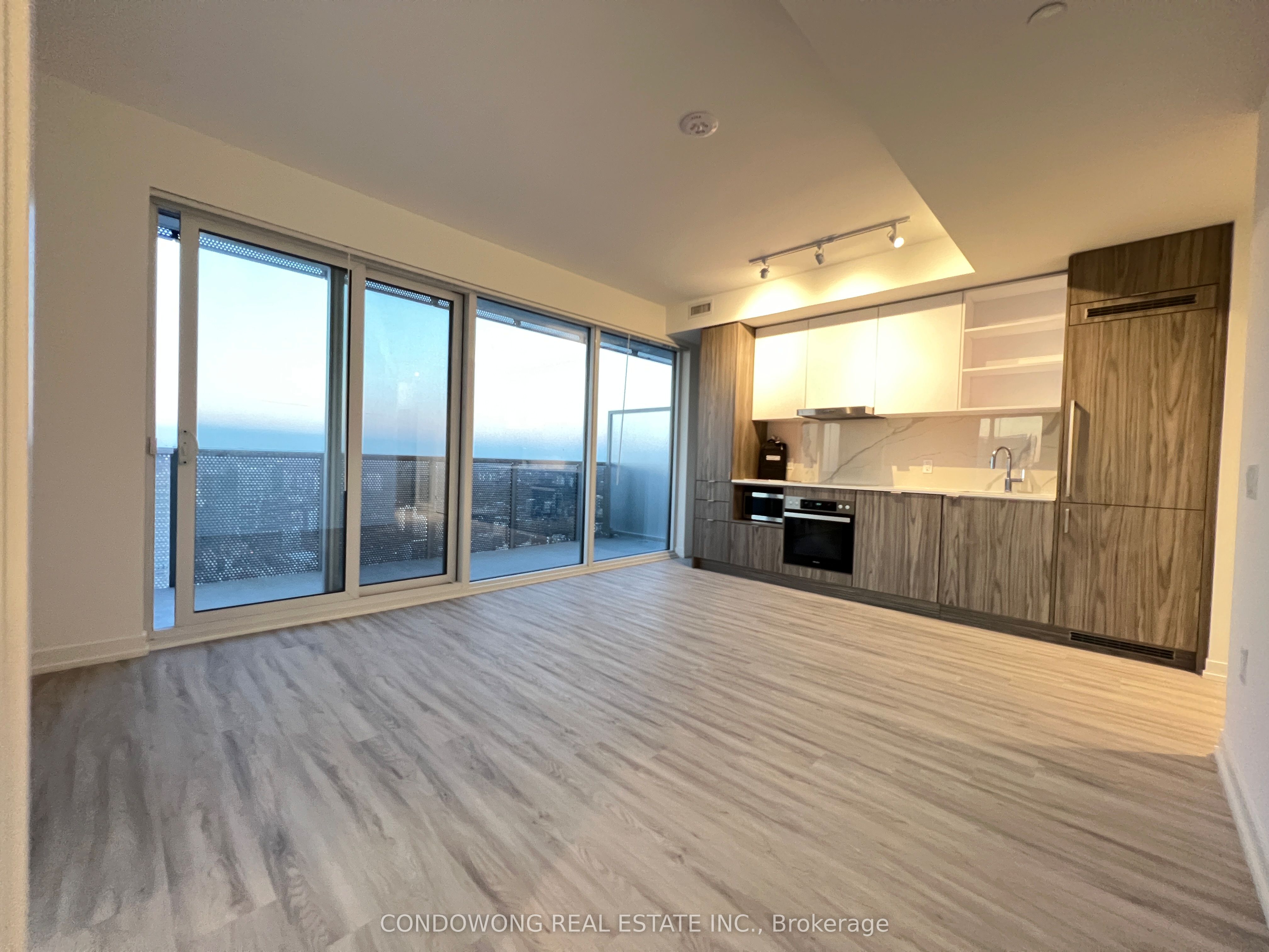 55 Cooper Street 7701, Toronto, ON M5E 0G1
