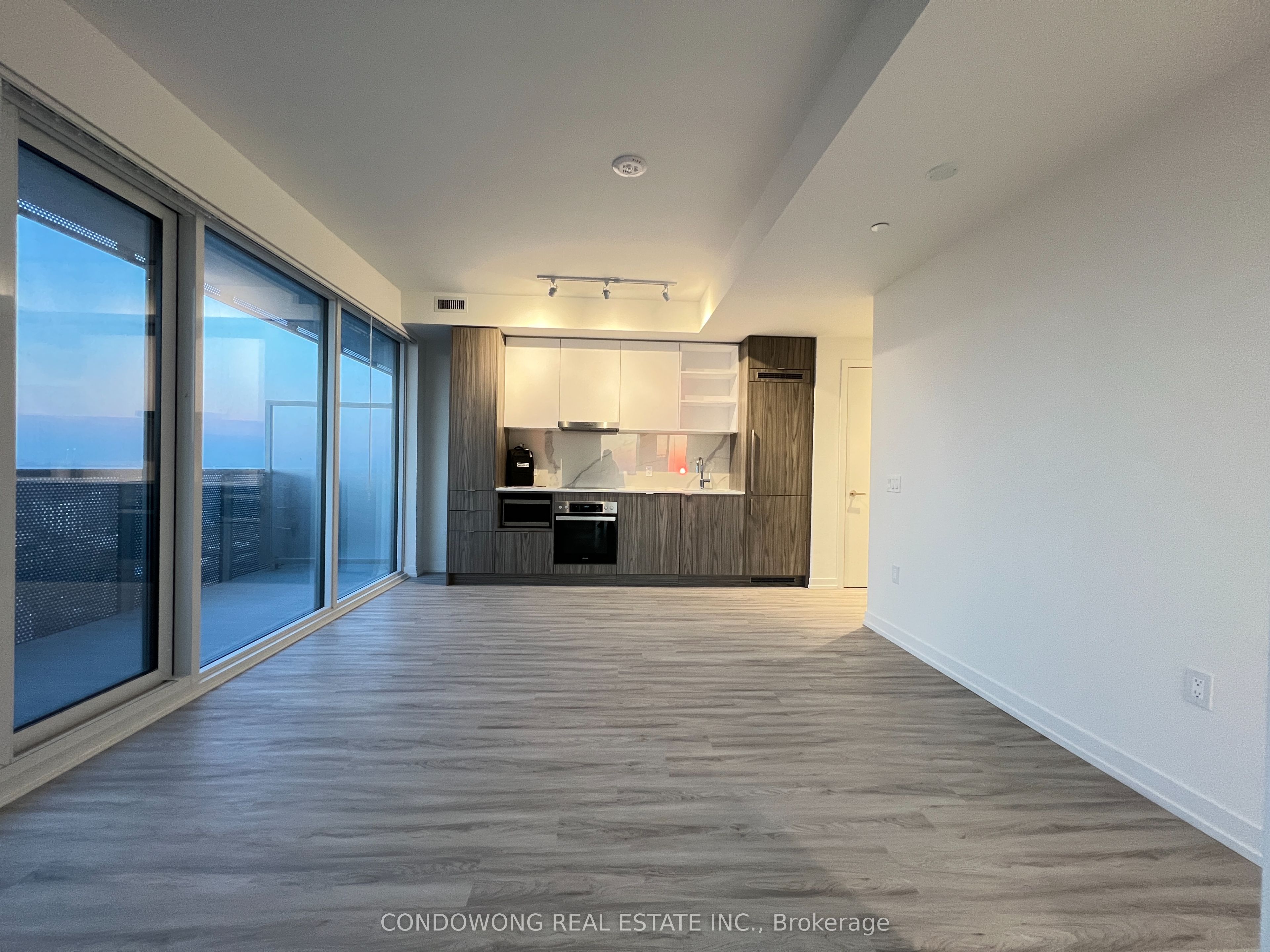 55 Cooper Street 7701, Toronto, ON M5E 0G1 photo 4