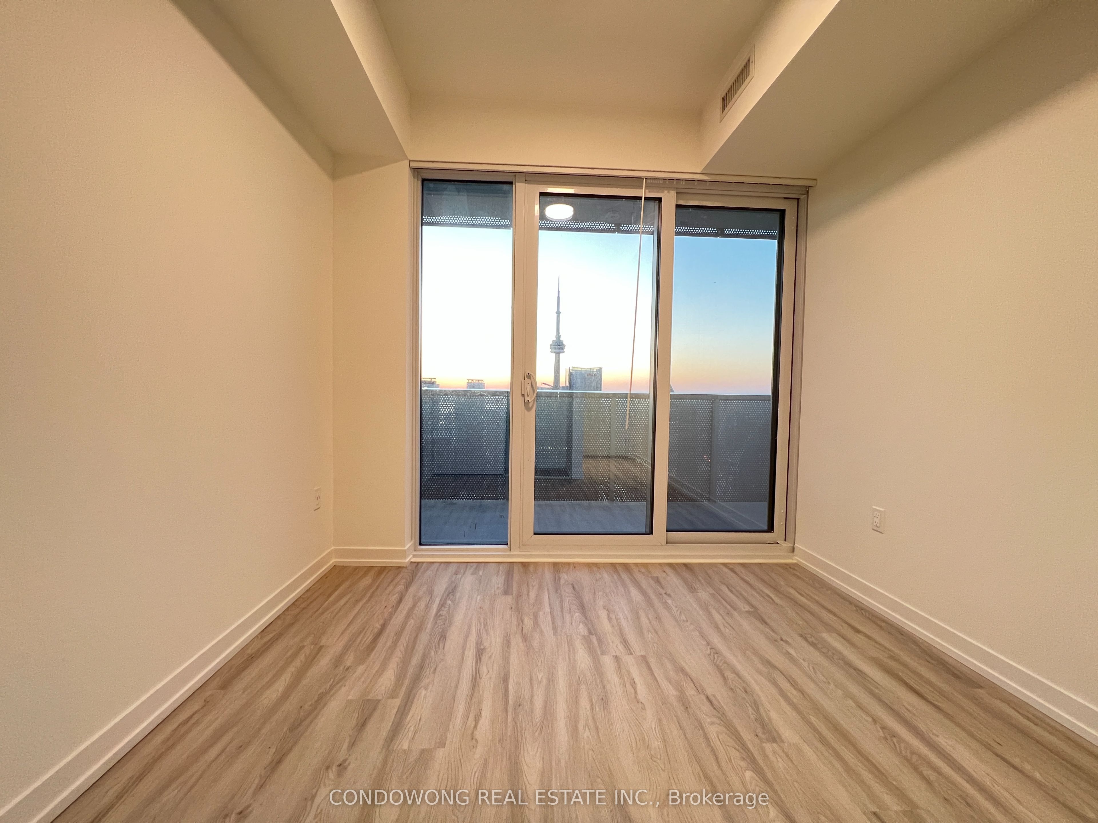 55 Cooper Street 7701, Toronto, ON M5E 0G1 photo 5