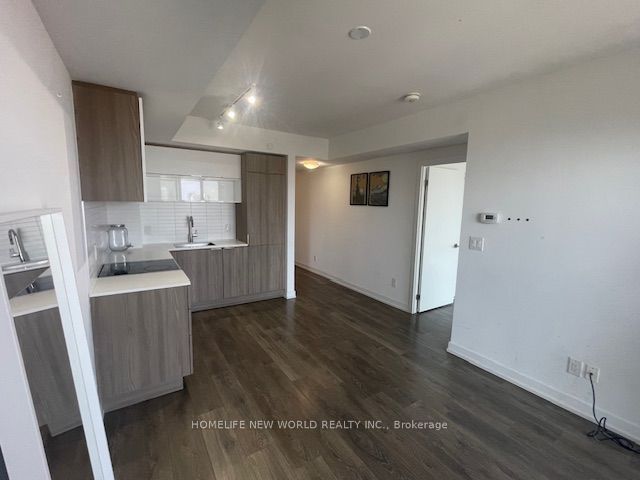 159 Wellesley Street E 1105, Toronto, ON M4Y 0H5 photo 4