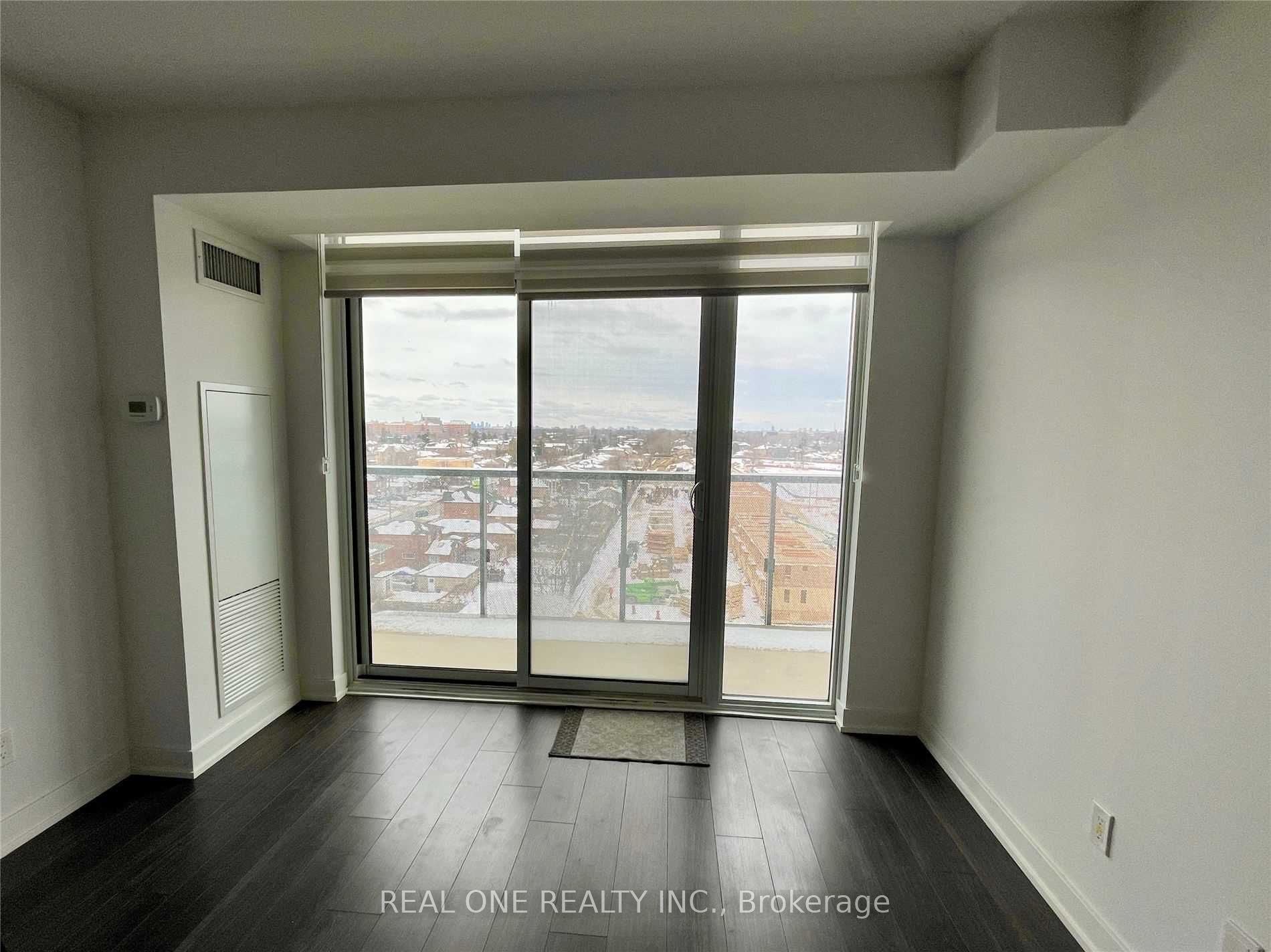120 Varna Drive 914, Toronto, ON M6A 0B3 photo 4
