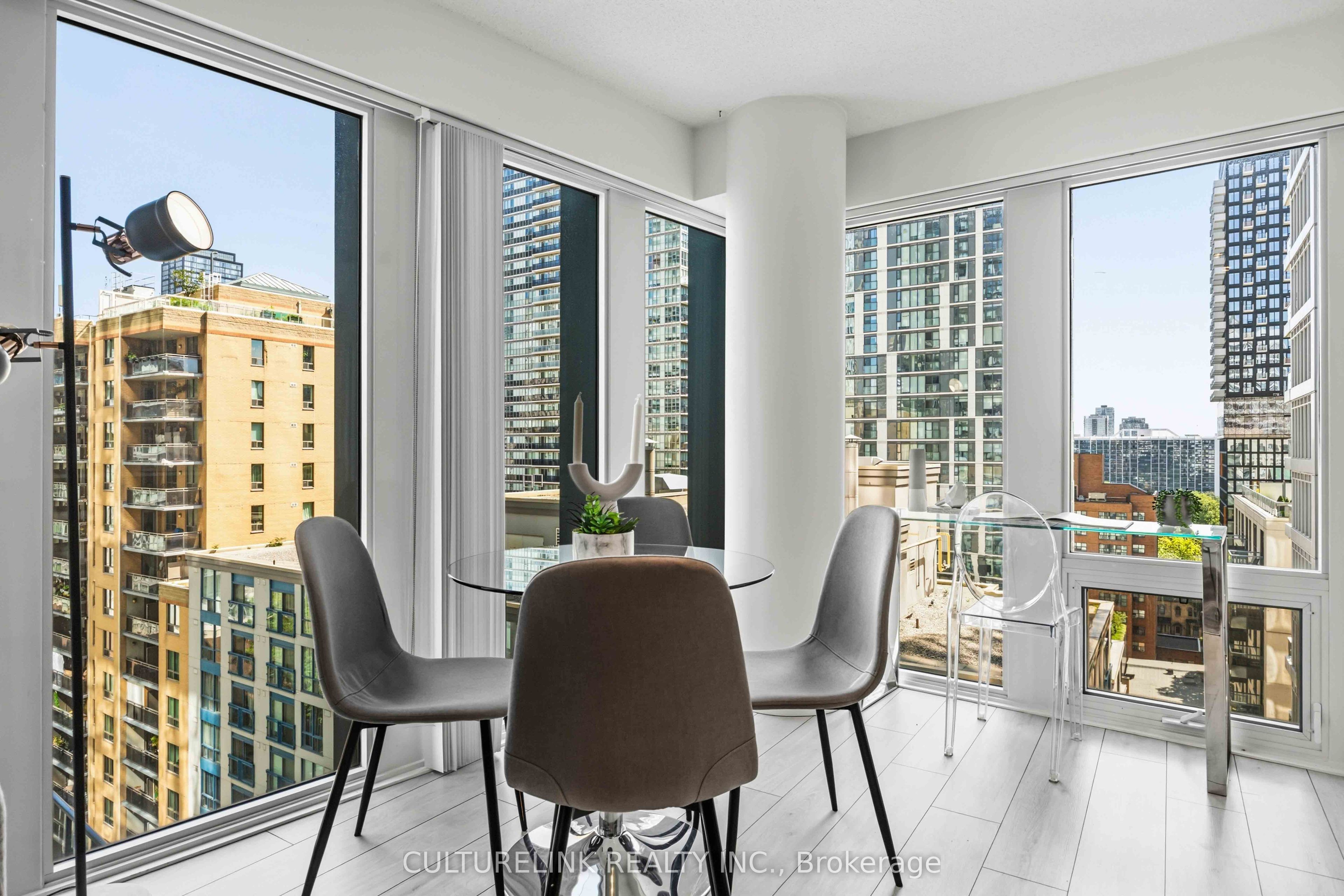 60 Shuter Street 1611, Toronto, ON M5B 0B7 photo 3