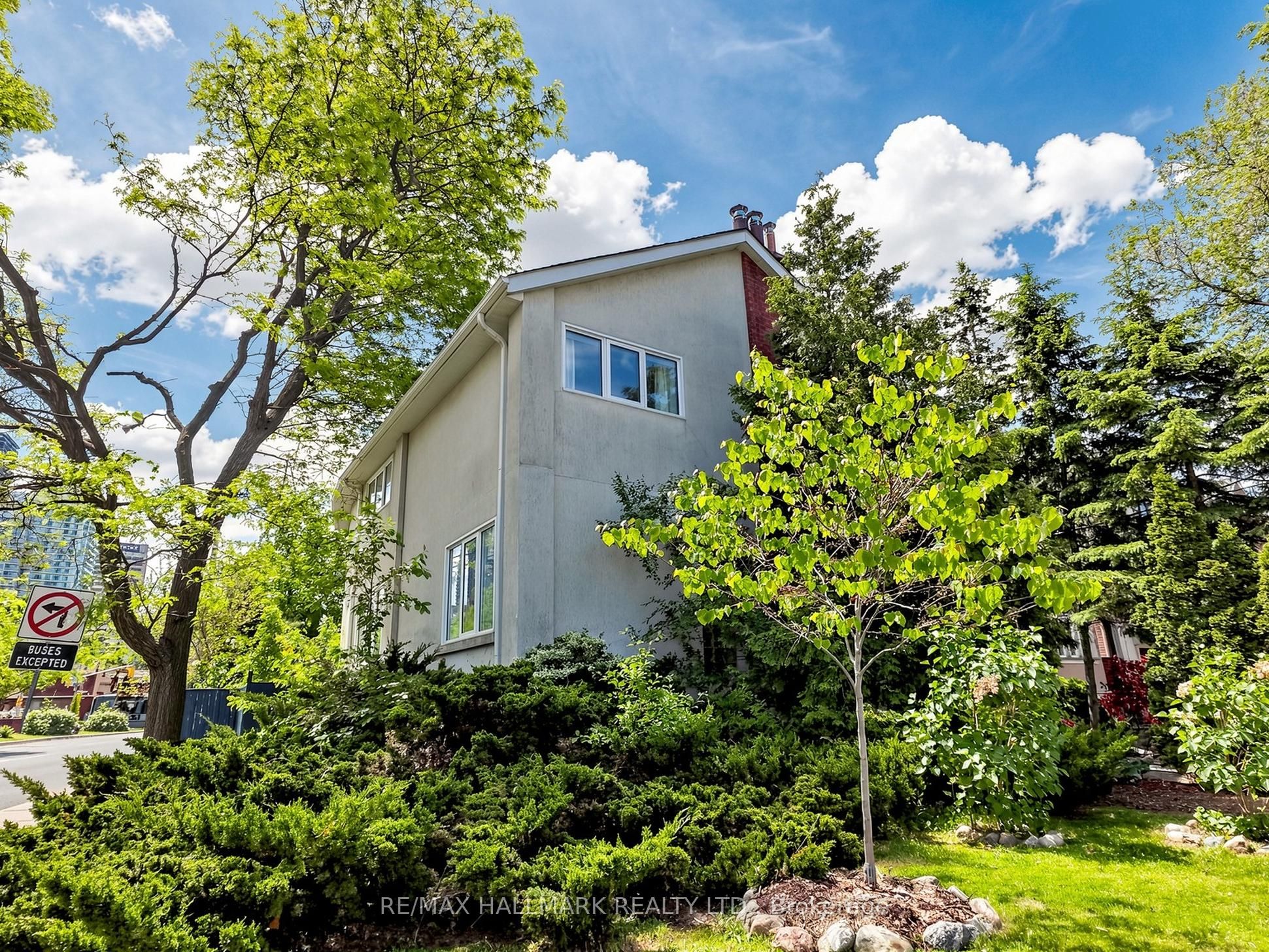 63 St Clements Avenue, Toronto, ON M4R 1H1
