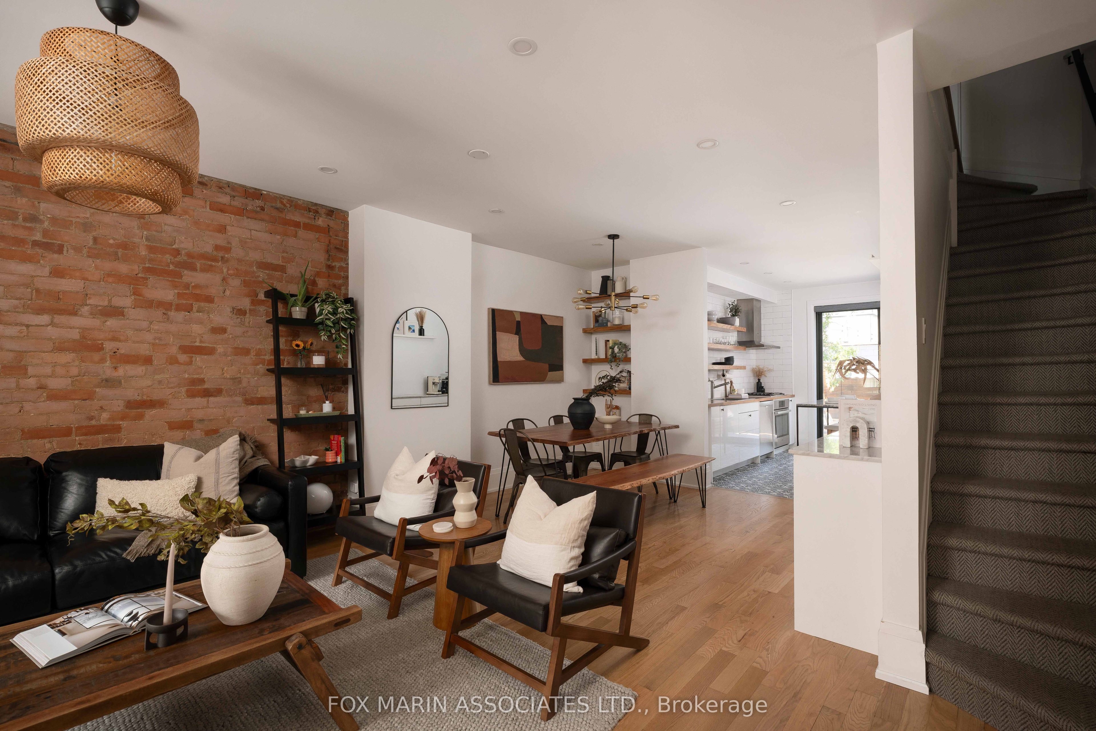 112 Wolseley Street, Toronto, ON M6J 1K2 photo 3