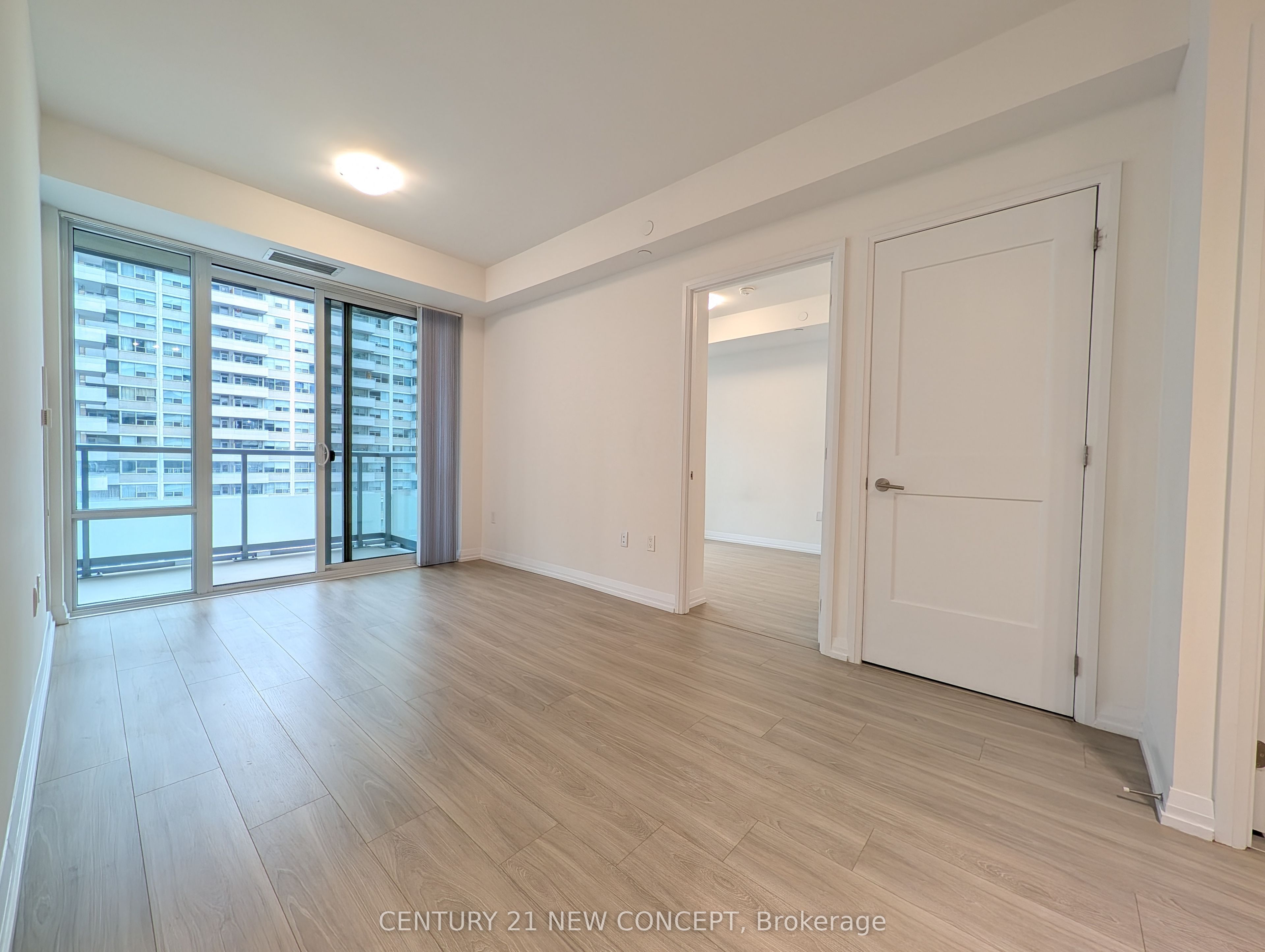 50 Dunfield Avenue 1820, Toronto, ON M4S 0E4 photo 4