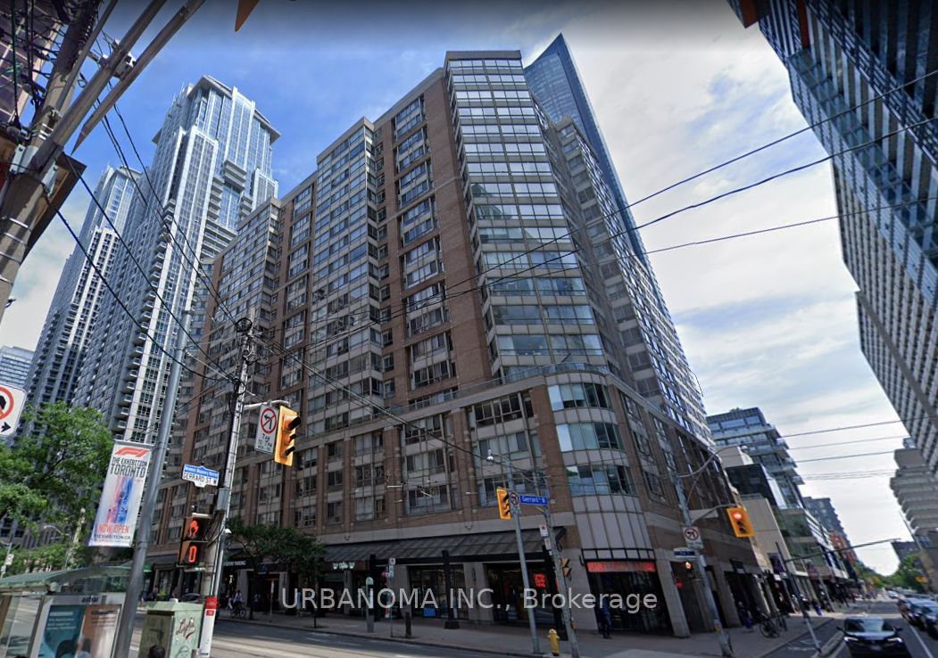 717 Bay Street 409, Toronto, ON M5G 2J9