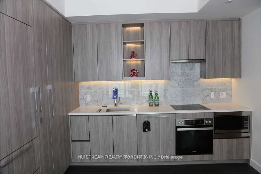 95 Mcmahon Drive 702, Toronto, ON M2K 0H3 photo 5