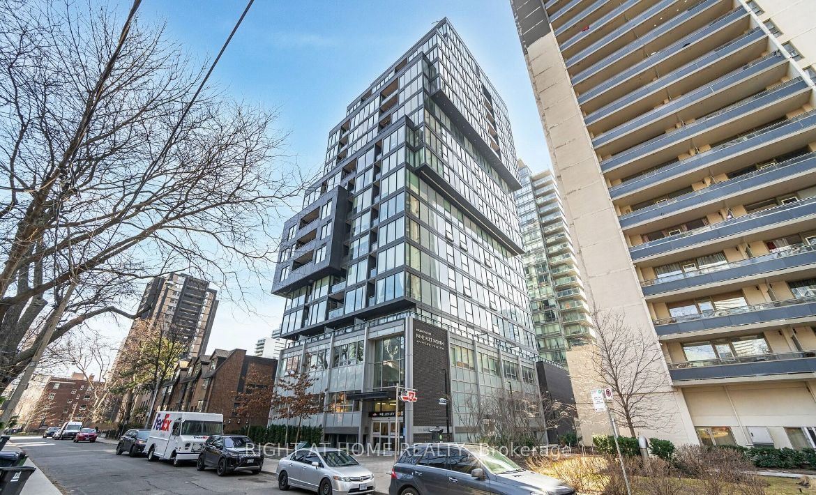 17 Dundonald Street 403, Toronto, ON M4Y 0E4 photo 2