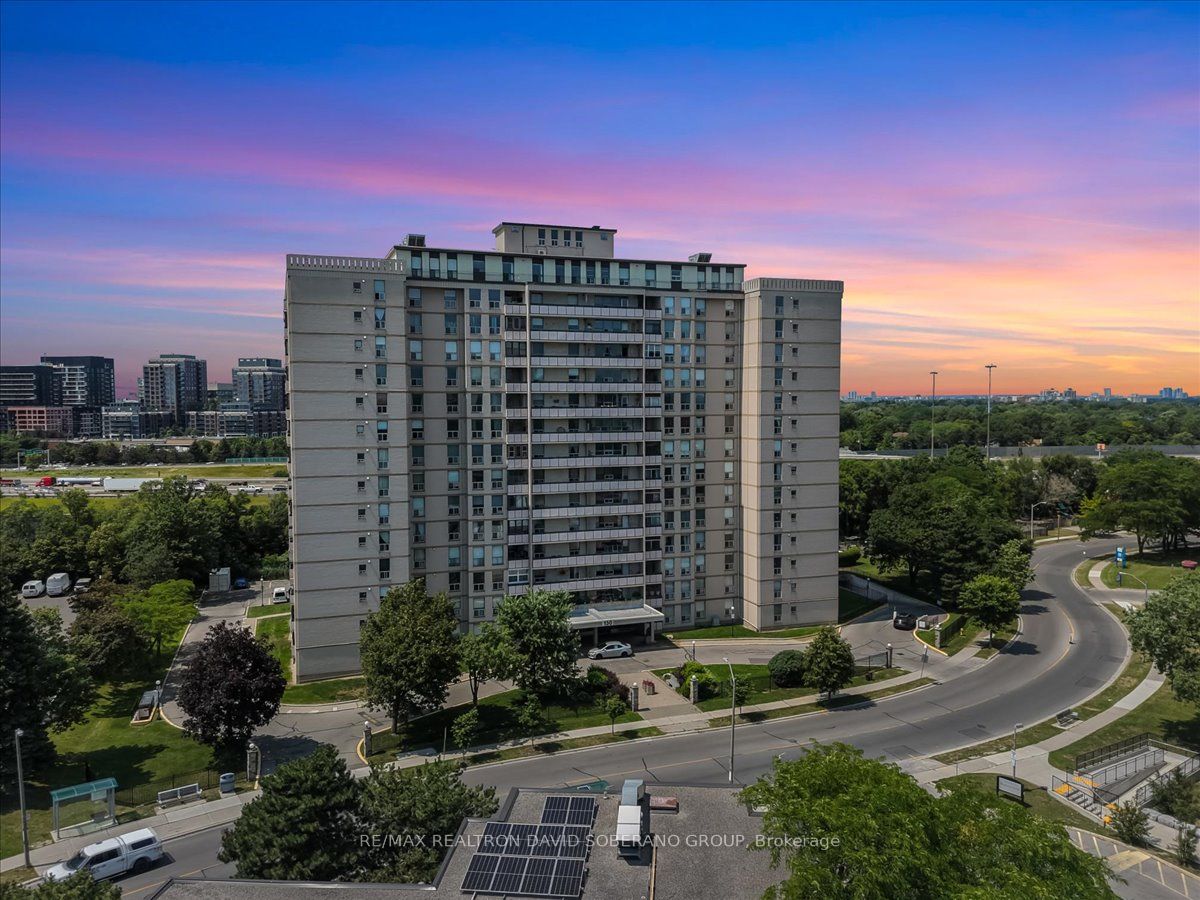 130 Neptune Drive 601, Toronto, ON M6A 1X5 photo 5