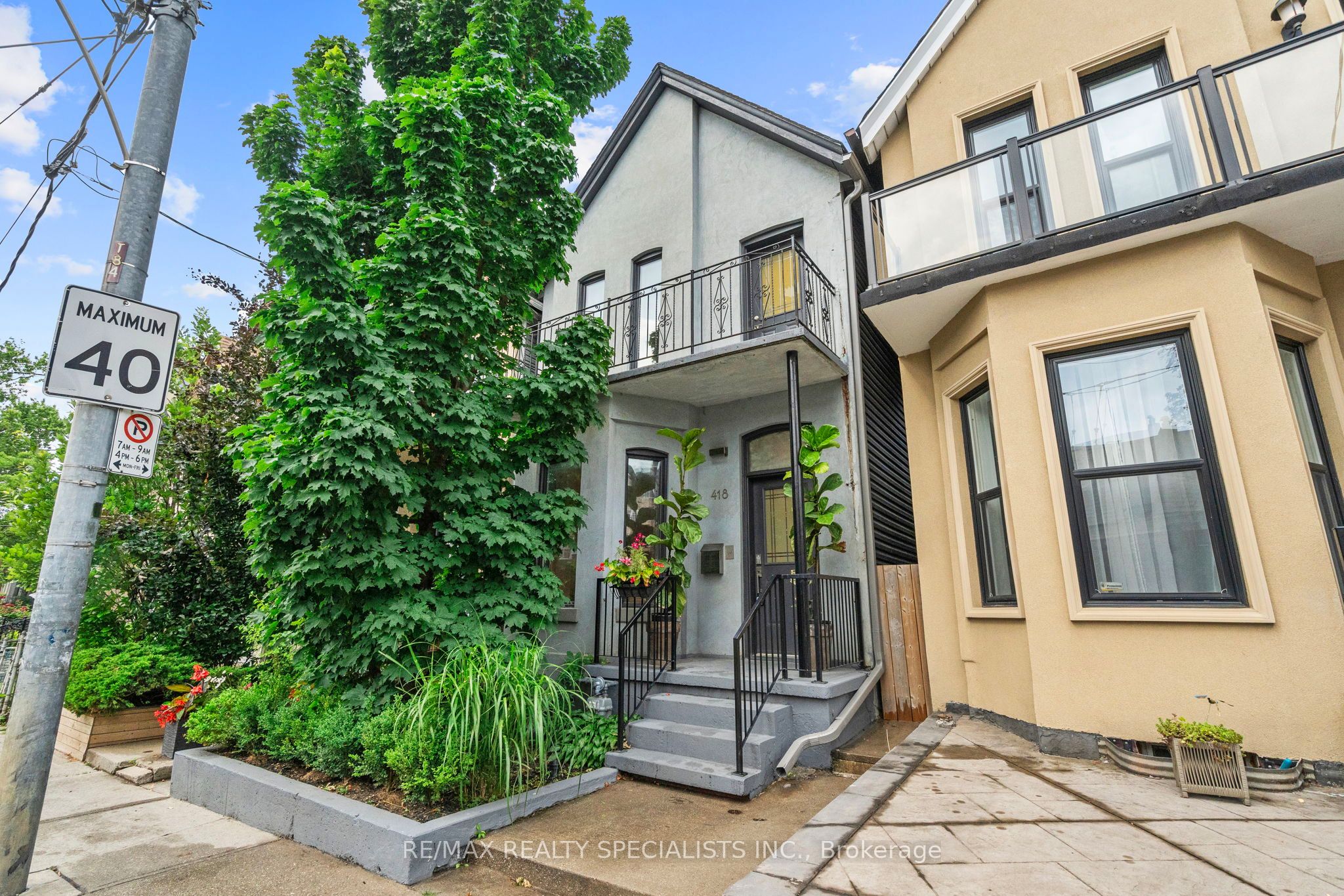 418 Ossington Avenue, Toronto, ON M6J 3A7