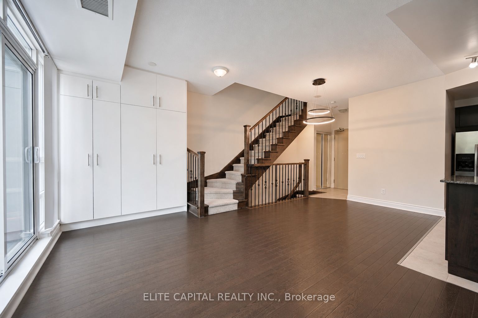 31 Olive Avenue 203, Toronto, ON M2N 4N4 photo 4