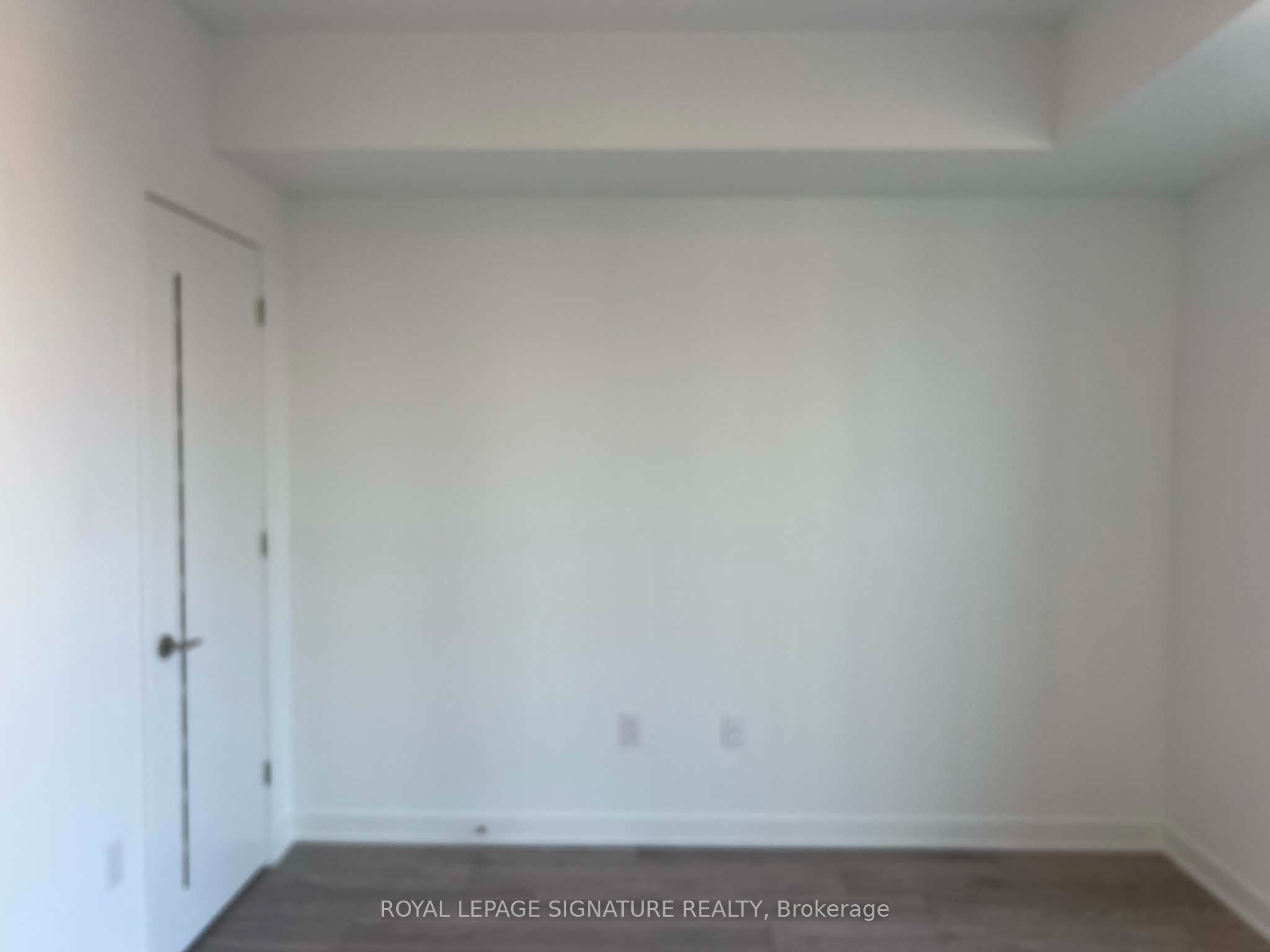 10 Oak Street 409, Toronto, ON M5A 0Z1 photo 2