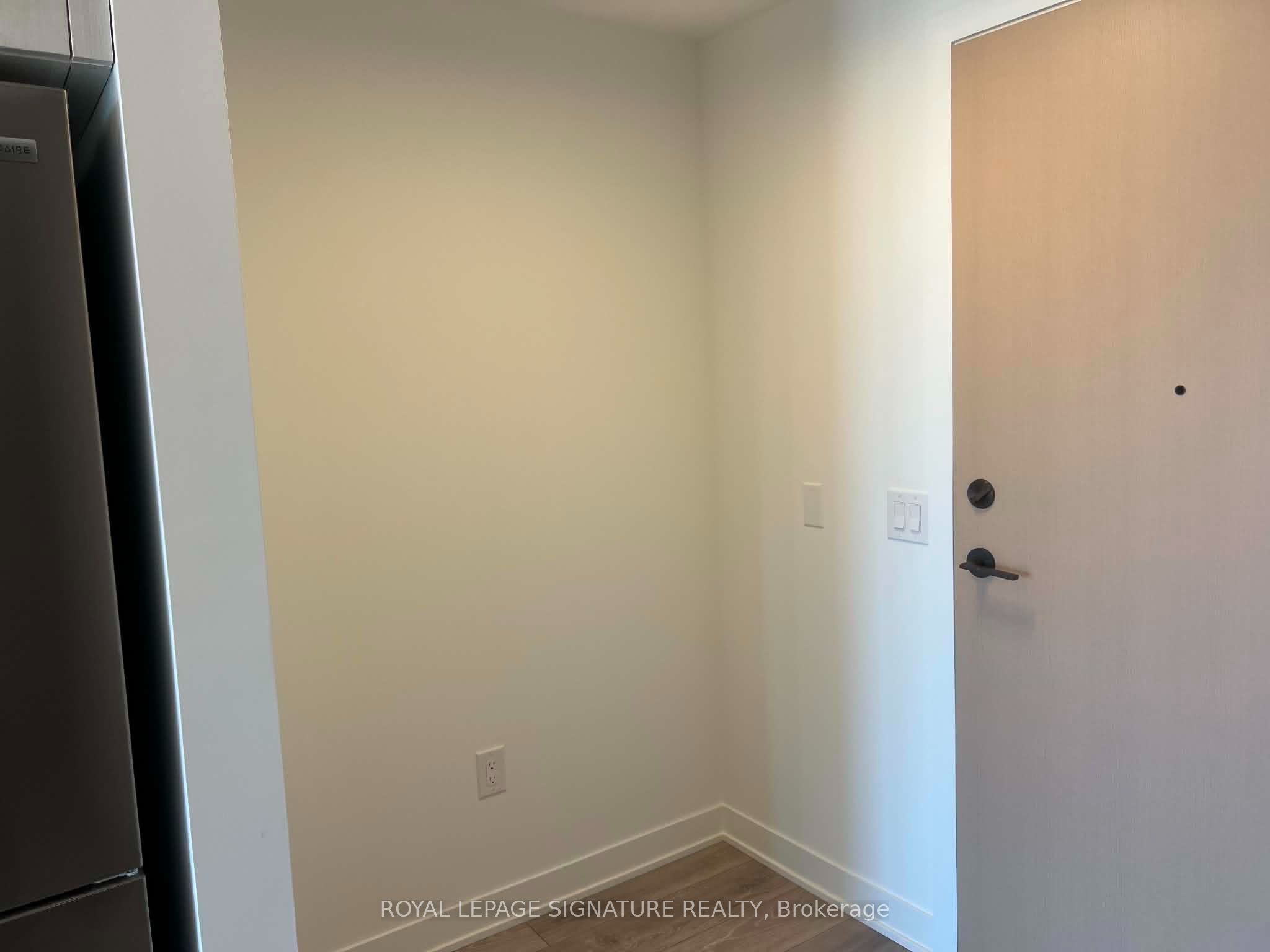 10 Oak Street 409, Toronto, ON M5A 0Z1 photo 5