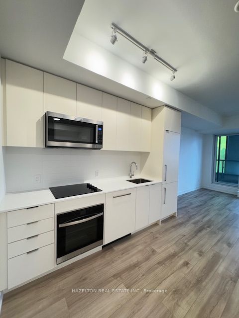 181 Sheppard Avenue E 619, Toronto, ON M2N 3A6 photo 2