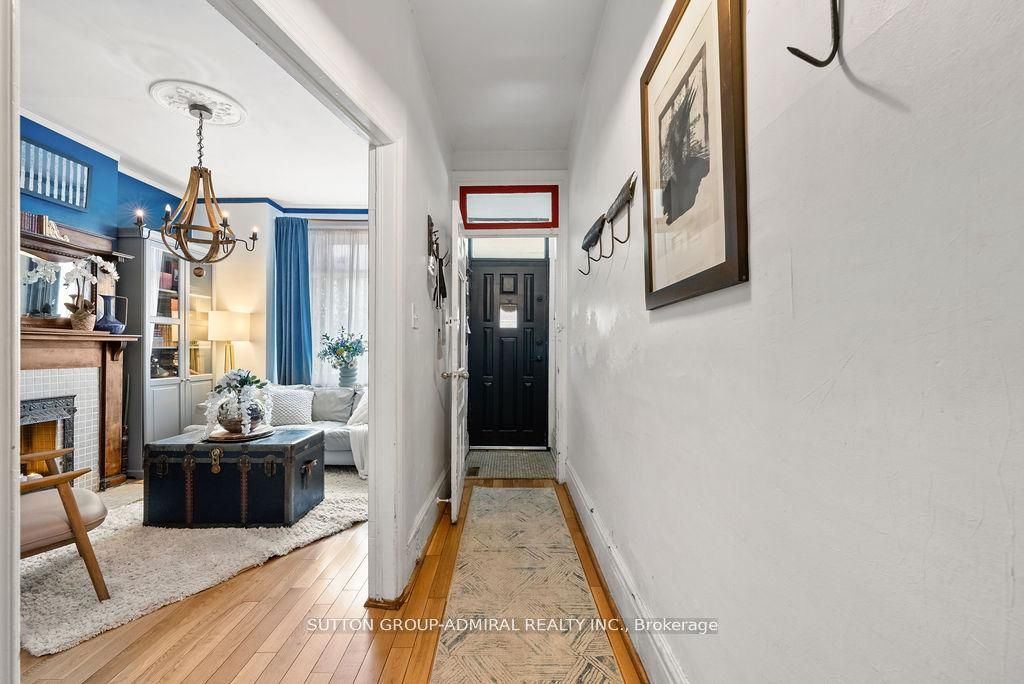 40 Claremont Street, Toronto, ON M6J 2M5 photo 3