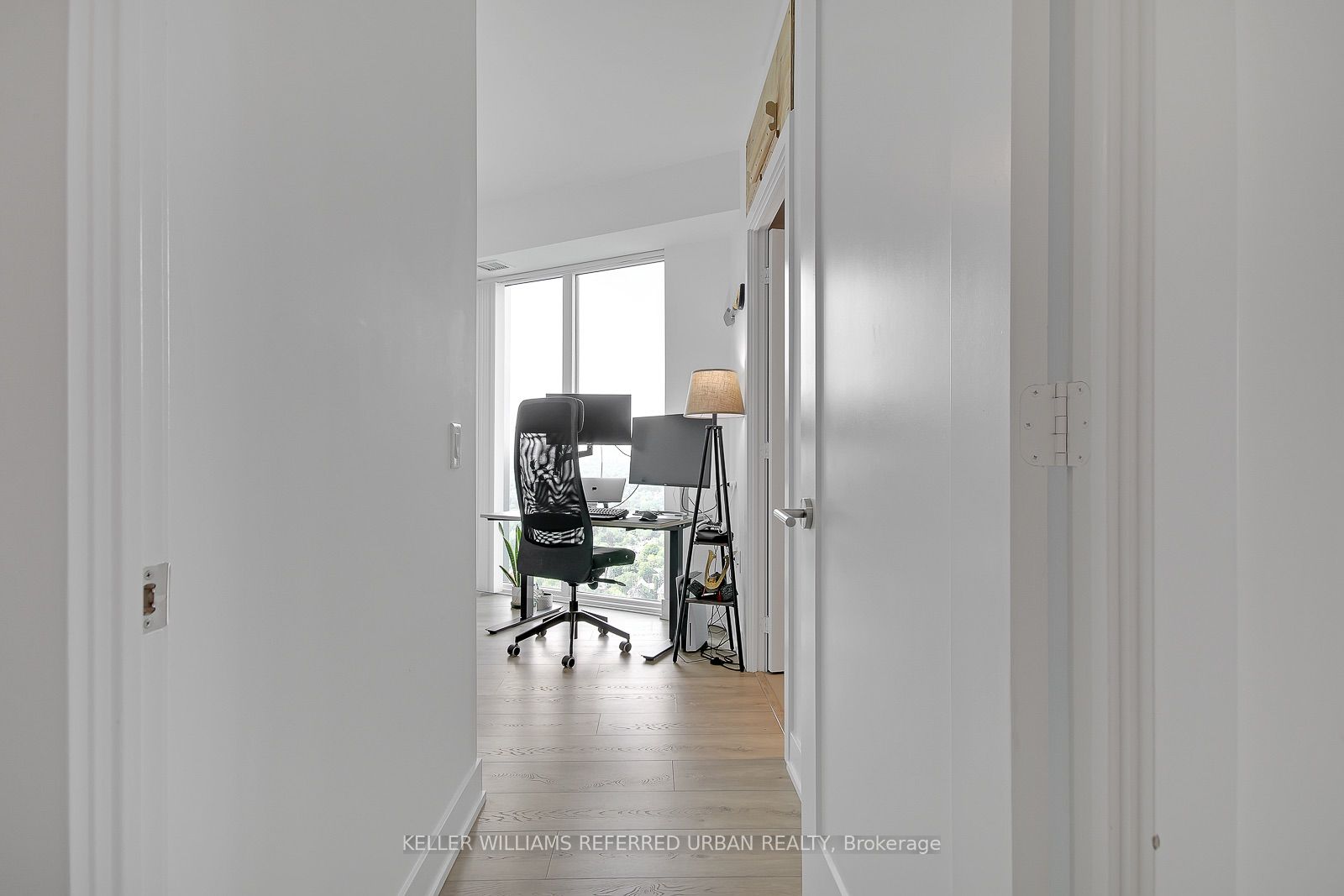 575 Bloor Street E 3503, Toronto, ON M4W 0B2 photo 3