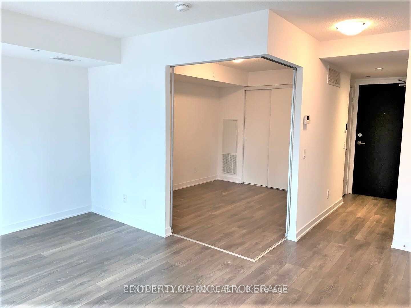 87 Peter Street 816, Toronto, ON M5V 2G4 photo 3