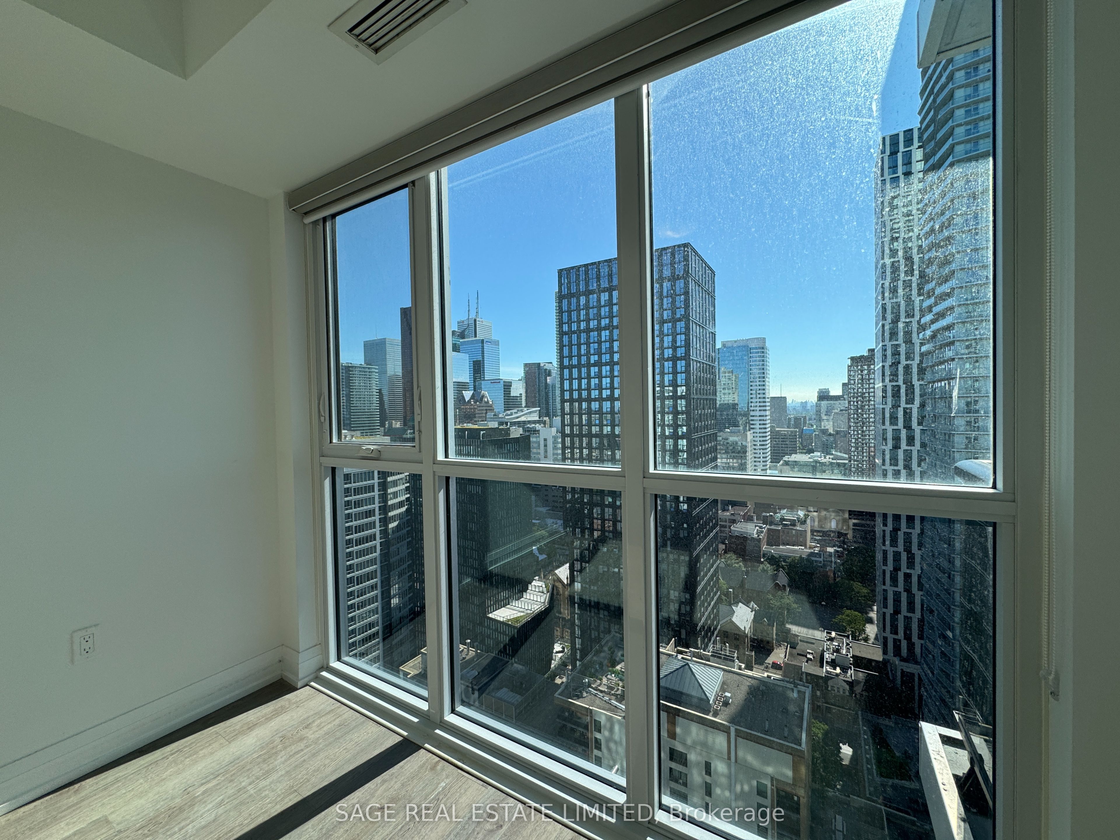77 Mutual Street 3206, Toronto, ON M5B 0B9 photo 3