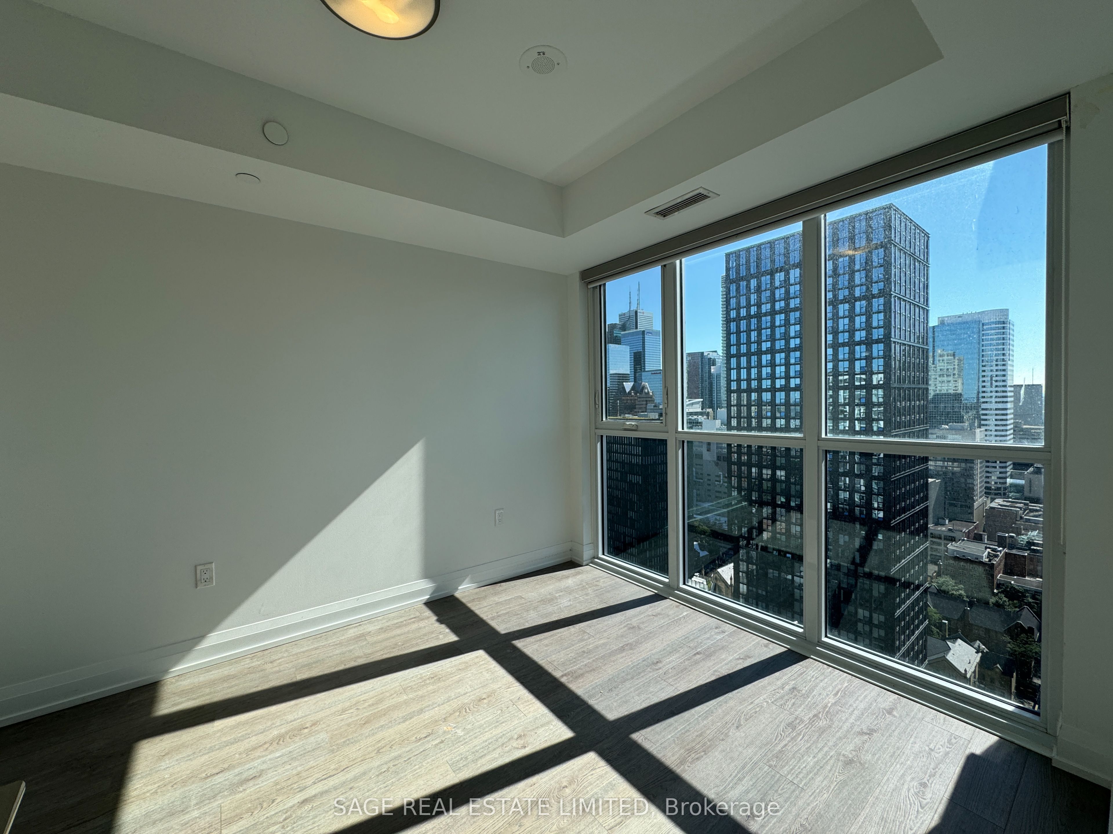 77 Mutual Street 3206, Toronto, ON M5B 0B9 photo 5